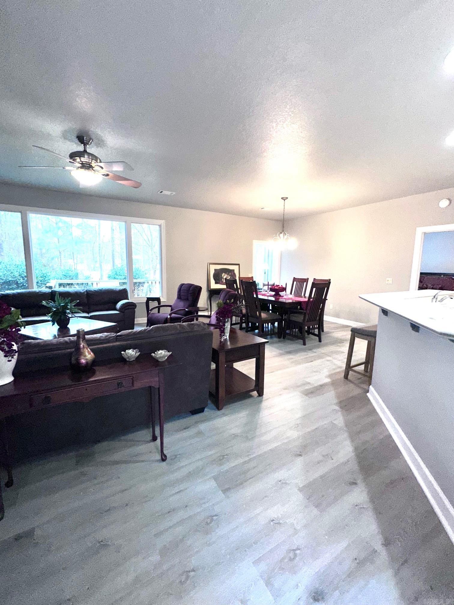 ISABELLA COURTS - Residential