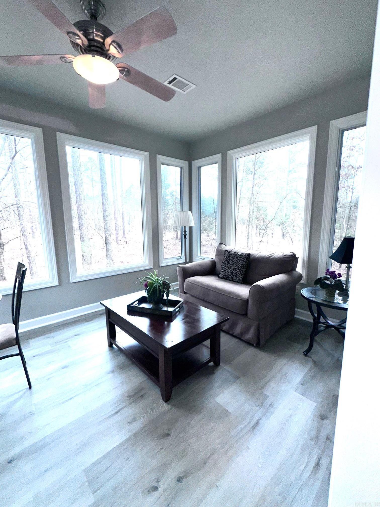 ISABELLA COURTS - Residential