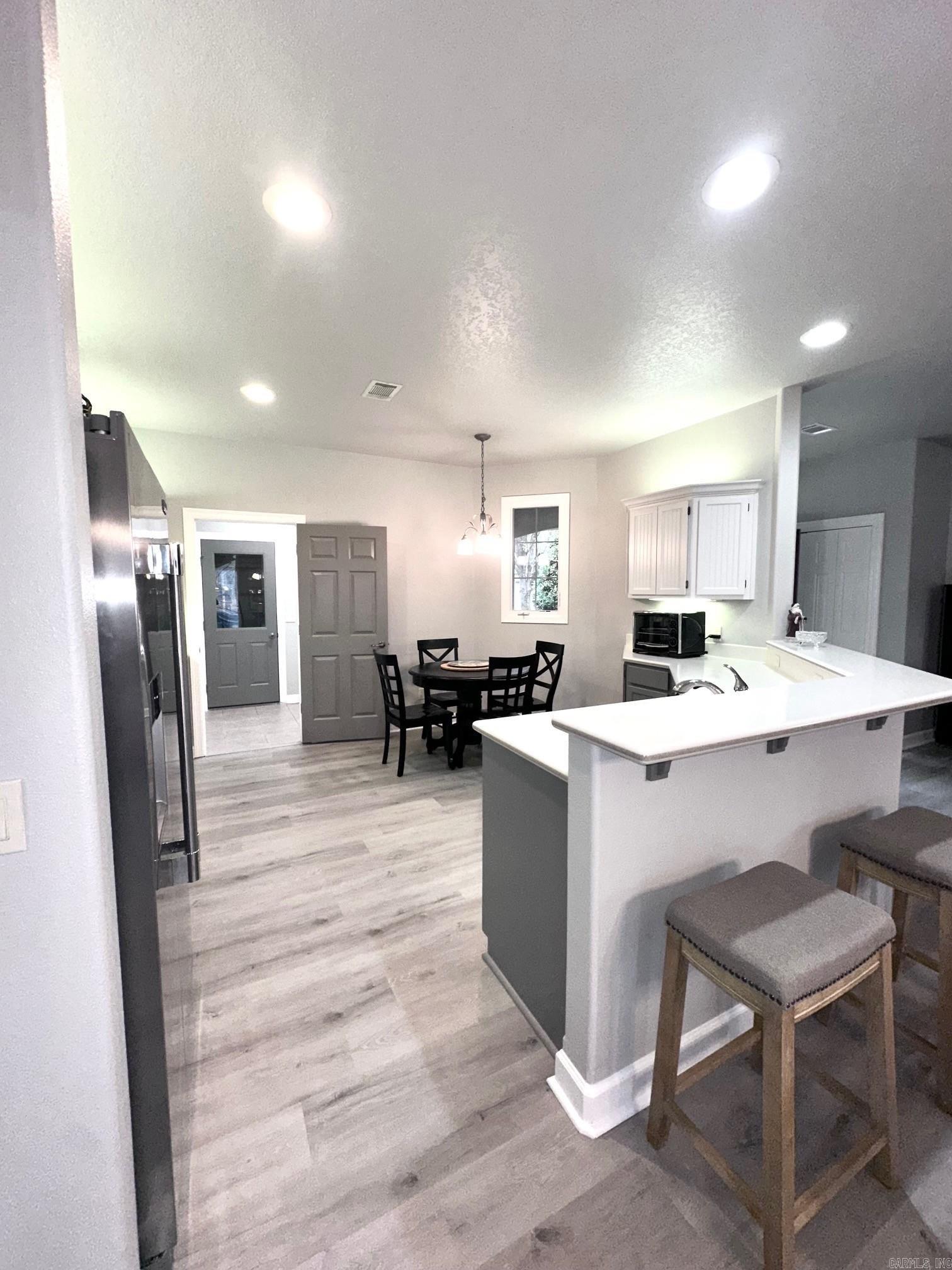 ISABELLA COURTS - Residential