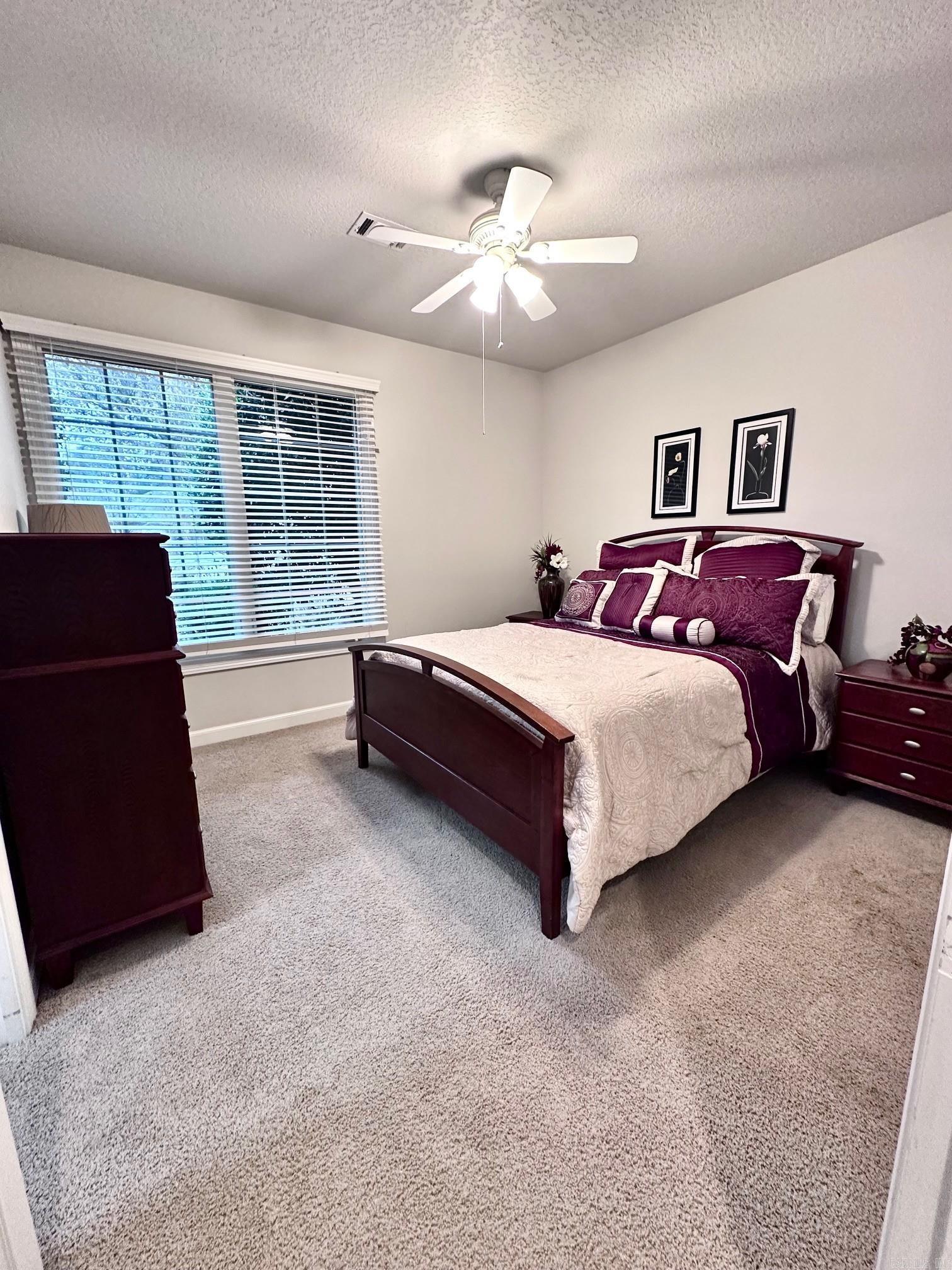 ISABELLA COURTS - Residential