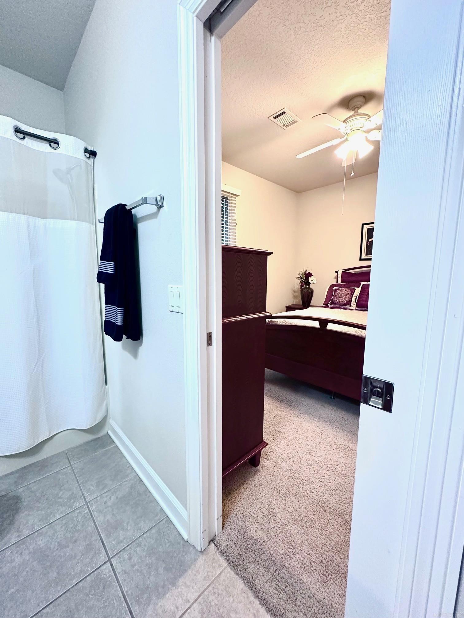 ISABELLA COURTS - Residential