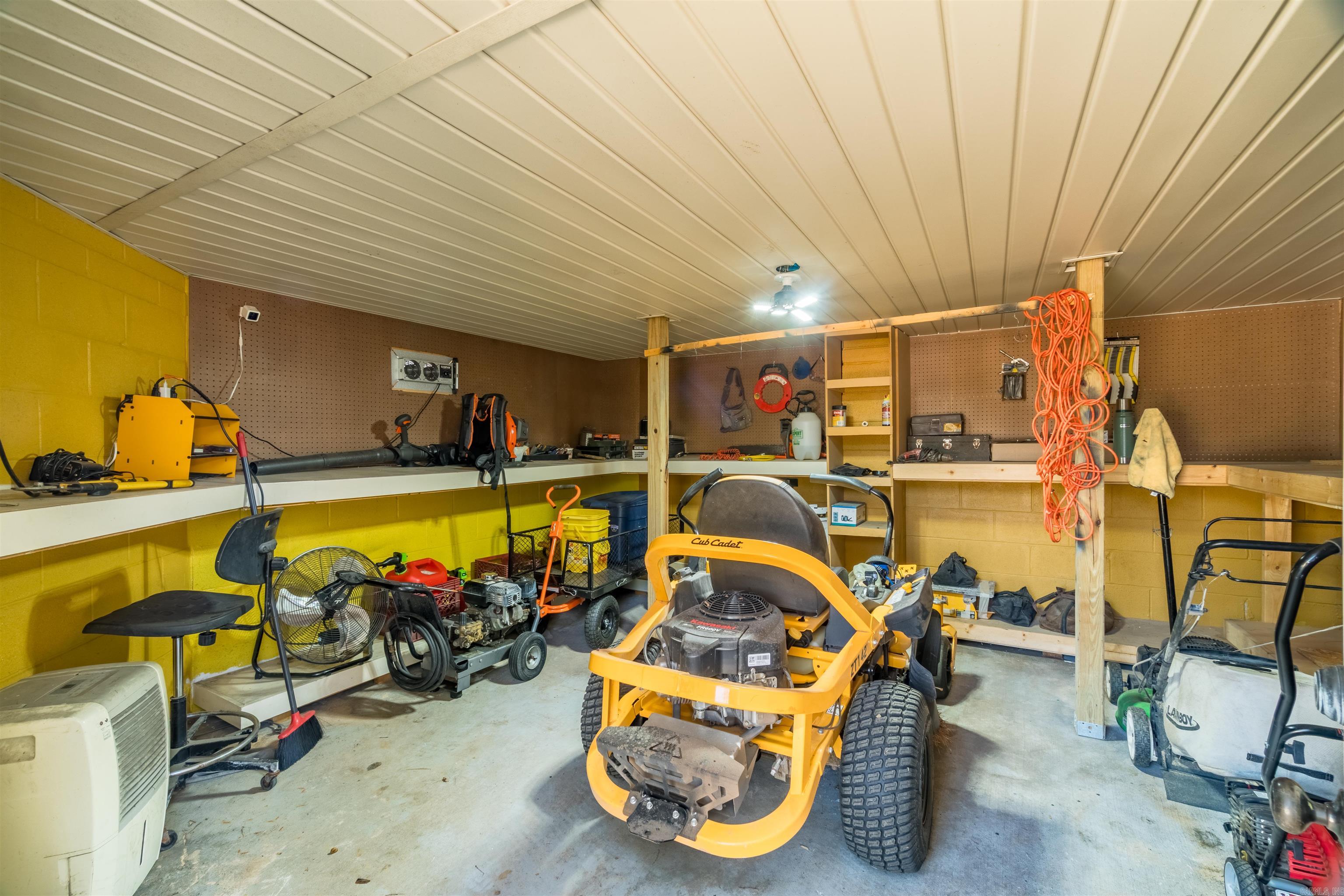 ISABELLA GOLF COURSE - Residential