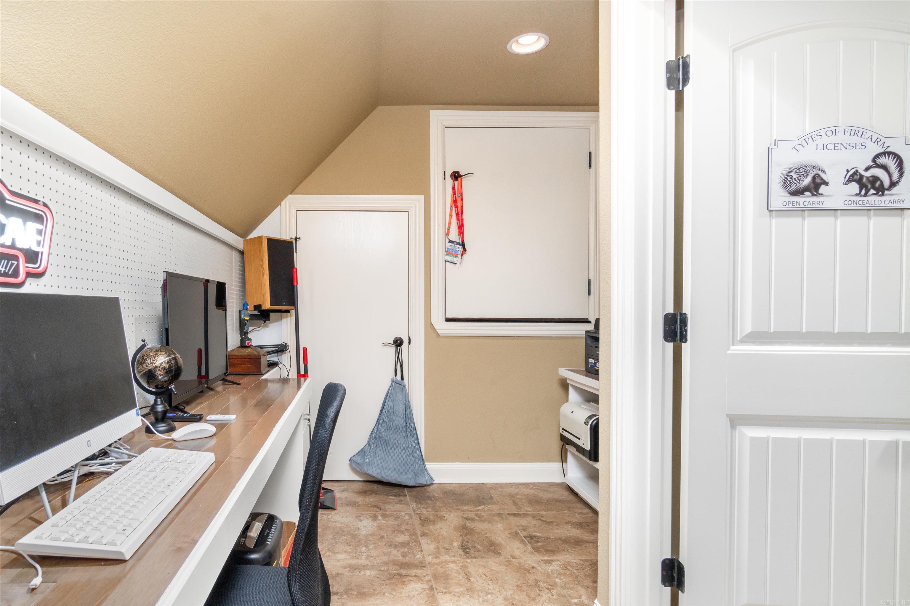 ISABELLA GOLF COURSE - Residential