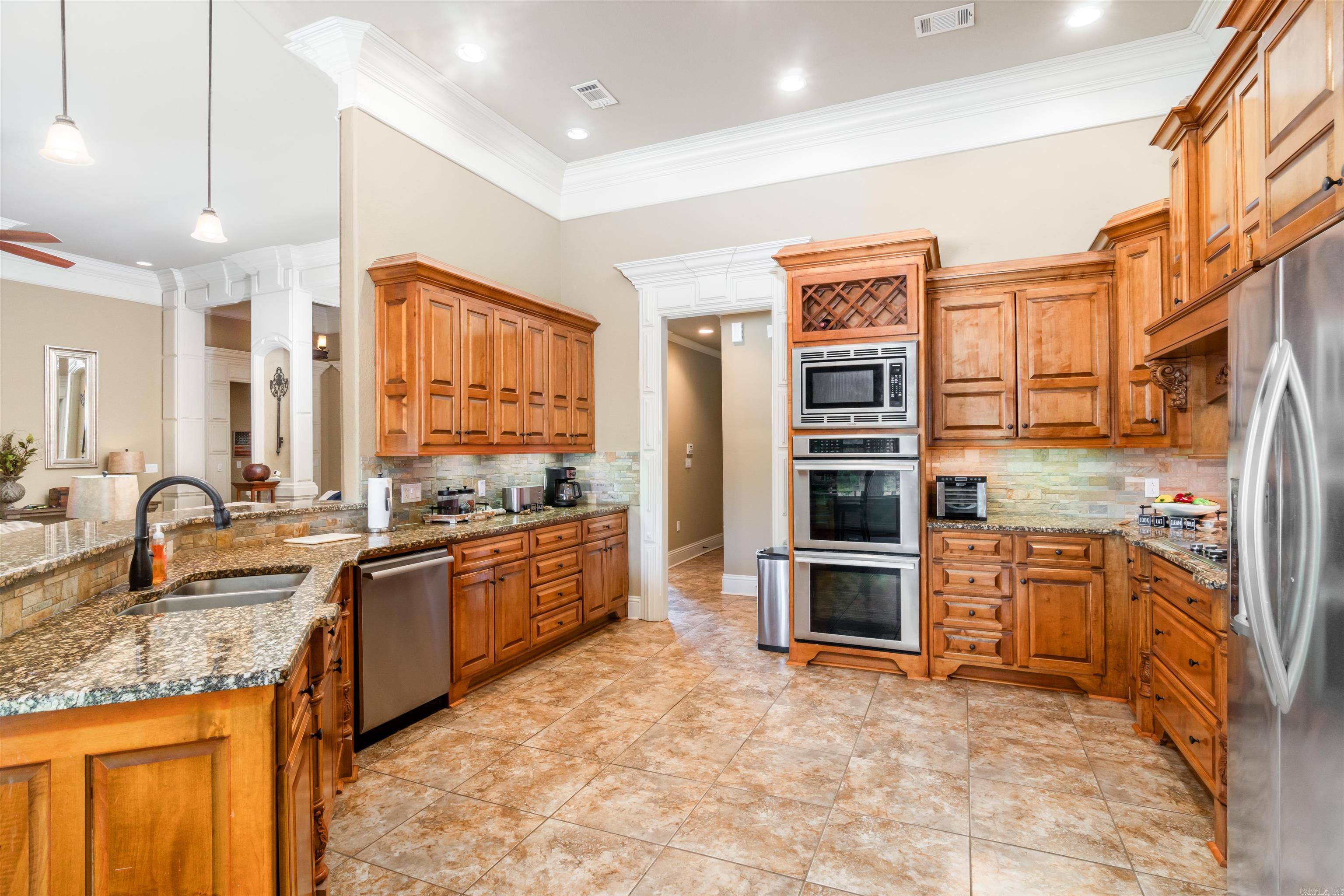 ISABELLA GOLF COURSE - Residential