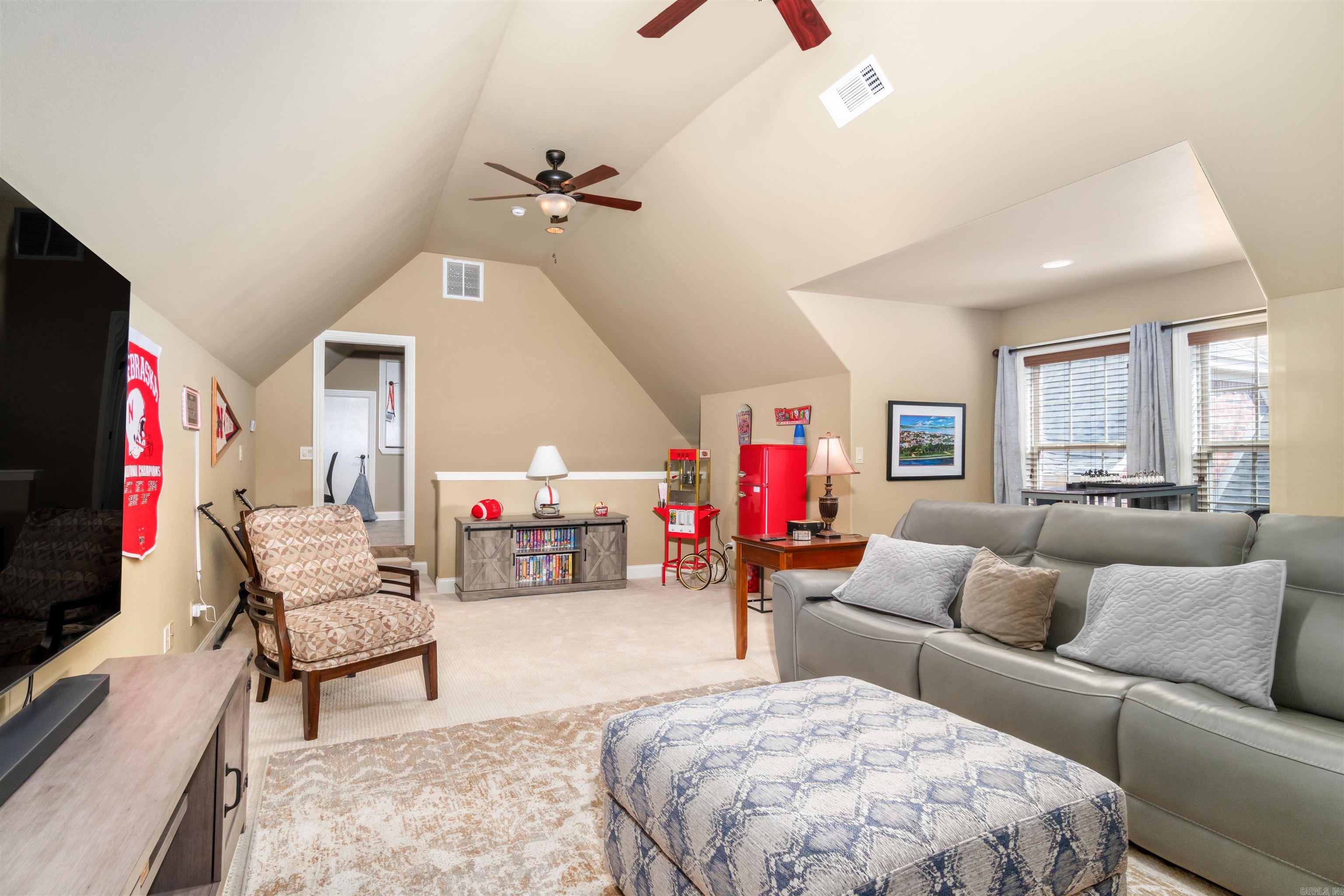 ISABELLA GOLF COURSE - Residential