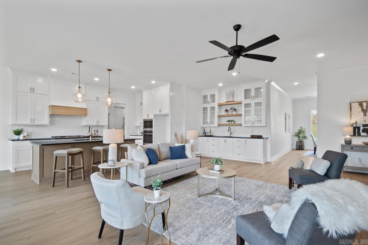 MAUMELLE VALLEY ESTATES - Residential