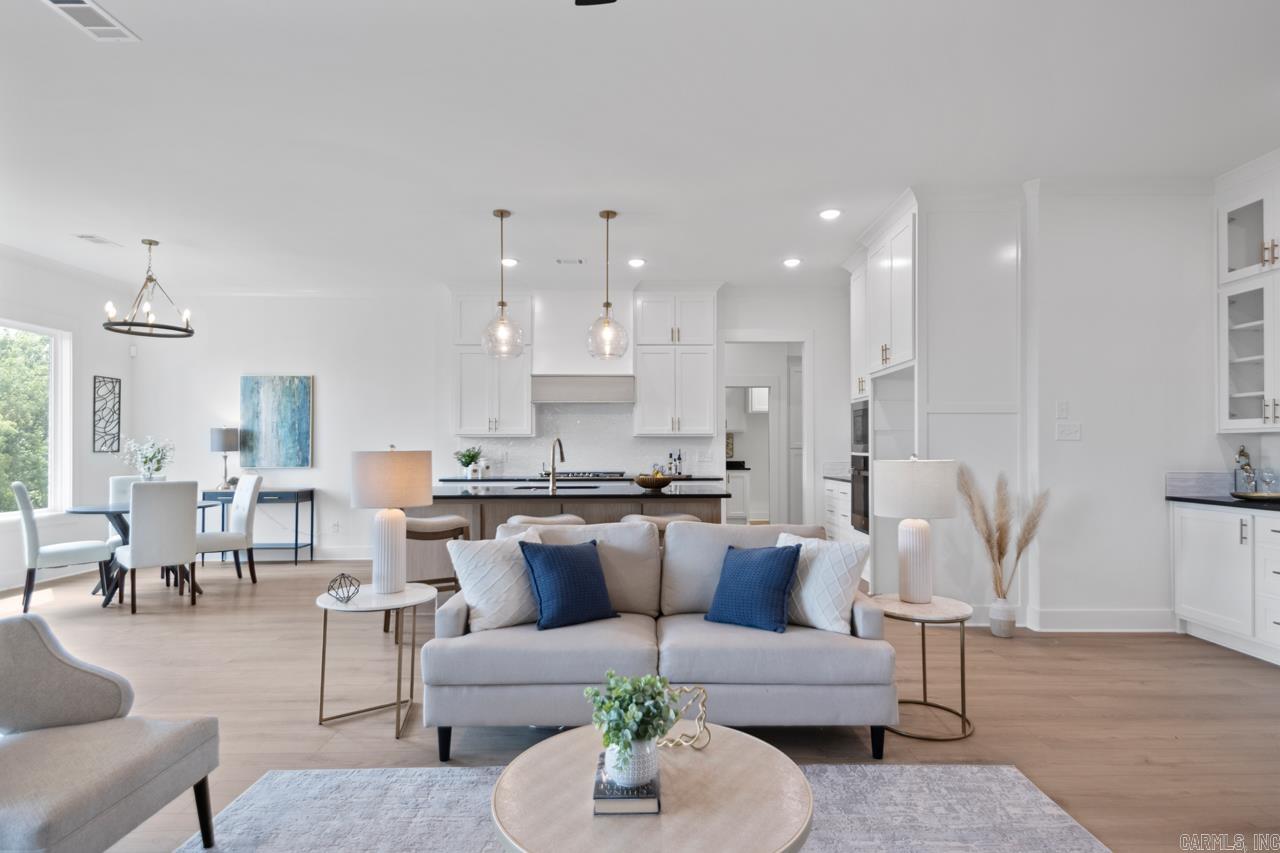MAUMELLE VALLEY ESTATES - Residential