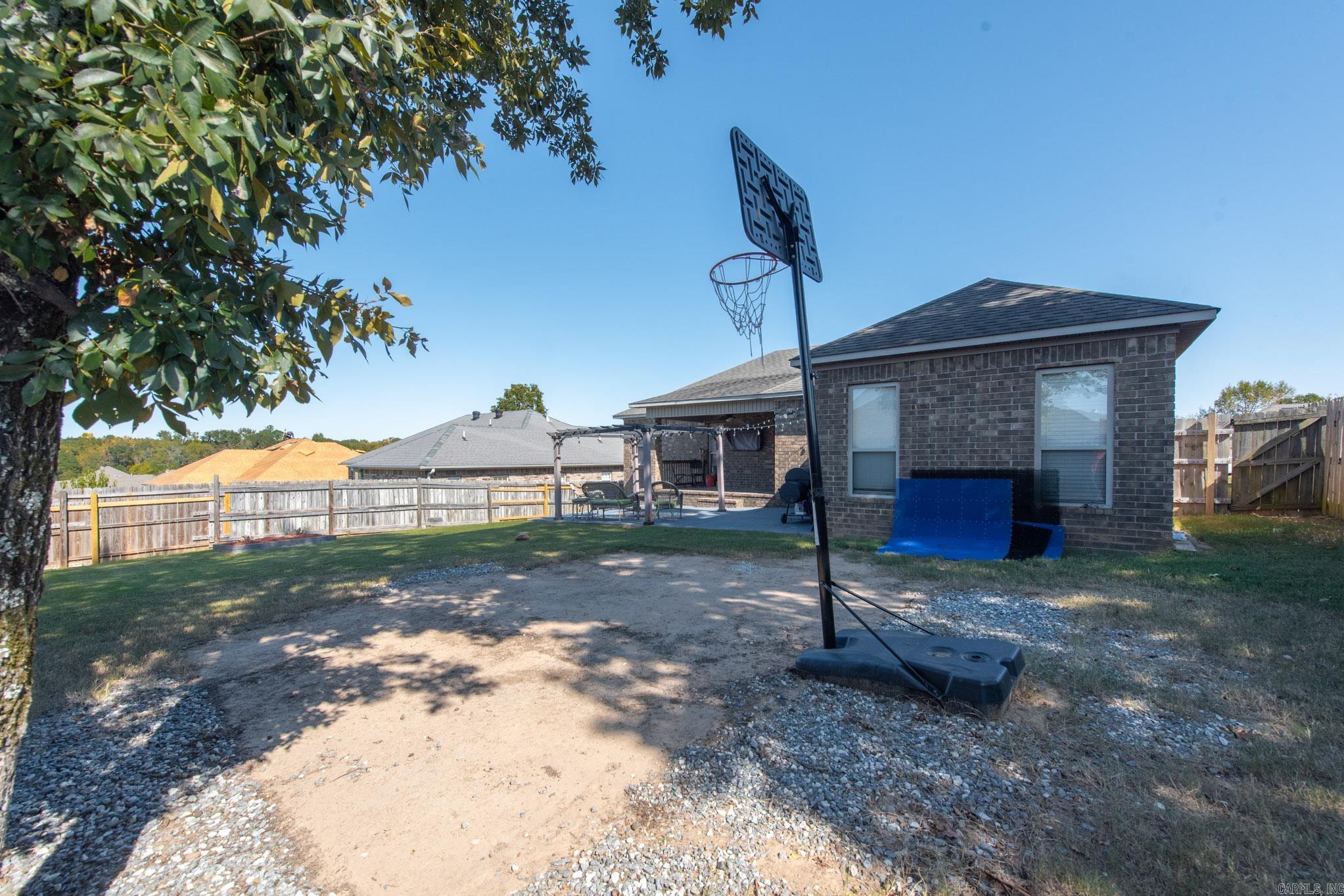 BASE MEADOWS ADDN - Residential