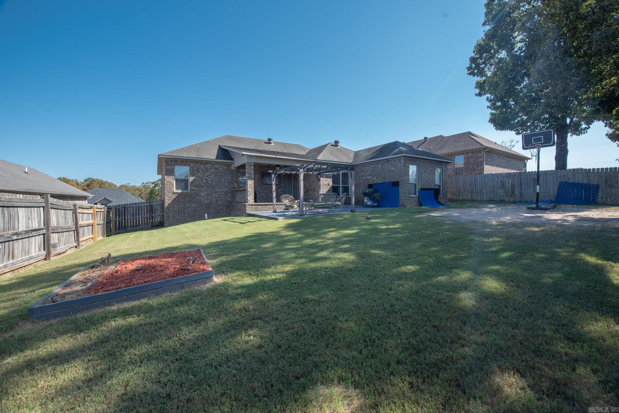 BASE MEADOWS ADDN - Residential