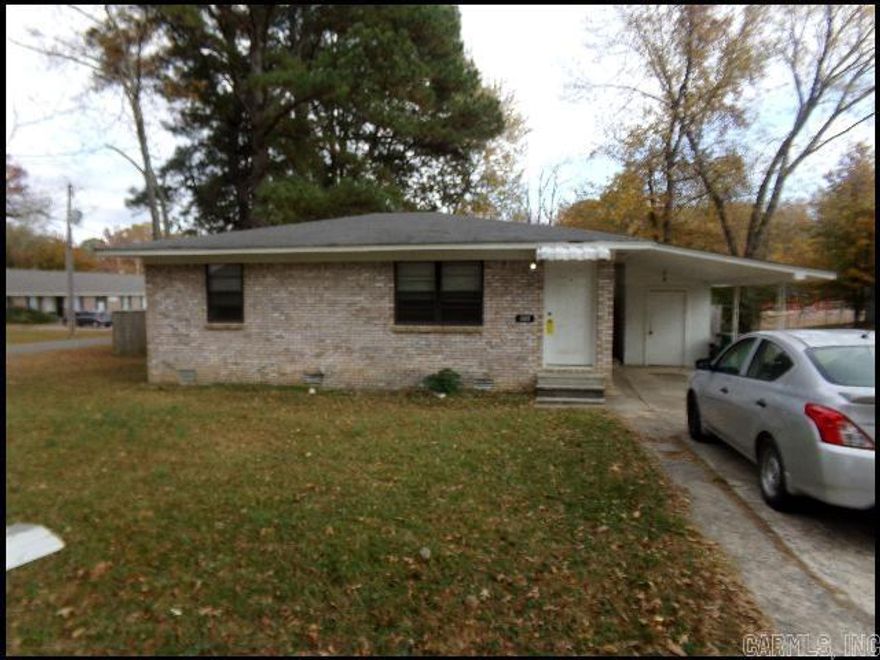 *BEEBE* CUTE HOME IN WHITE COUNTY!! This 2 Bedroom And 1 Bath Home Features 864 Sqft! Located Close To Beebe Schools! Features An Electric Range, Dishwasher, And Refrigerator In Kitchen! Central Heat And Air! Washer And Dryer Hookups Included In Carport Storage Area! Additional Storage Building Available For Tenant Use! AVAILABLE NOW!!! <a href='https://raineyrealty.com/virtualtour.php?r=Sx50pW'> Click here for a 360° Virtual Tour</a>