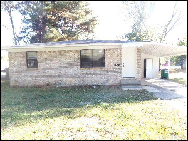 *BEEBE!!* CUTE HOME IN WHITE COUNTY!! This 2 Bedroom And 1 Bath Home Features 864 Sqft! Located Close To Beebe Schools, Right Next To A Daycare! Features An Electric Range, Dishwasher, And Refrigerator In Kitchen! Central Heat And Air! Washer And Dryer Hookups Included In Carport Storage Area! Additional Storage Building Available For Tenant Use! AVAILABLE MID TO LATE NOVEMBER 2025!!!<a href='https://raineyrealty.com/virtualtour.php?r=Sx50pW'> Click here for a 360° Virtual Tour</a>