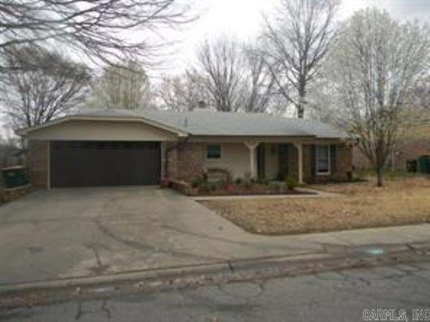 This well-maintained 3-bedroom, 2-bath home is ideally situated near schools and just minutes from the heart of Russellville’s shopping and dining. Step inside to discover a cozy layout perfect for families or first-time buyers. Enjoy year-round comfort in the inviting sunroom, or entertain guests this summer on the back patio with a fully fenced-in backyard — ideal for kids, pets, and gatherings. Don’t miss this opportunity to own a home in a convenient, family-friendly neighborhood!