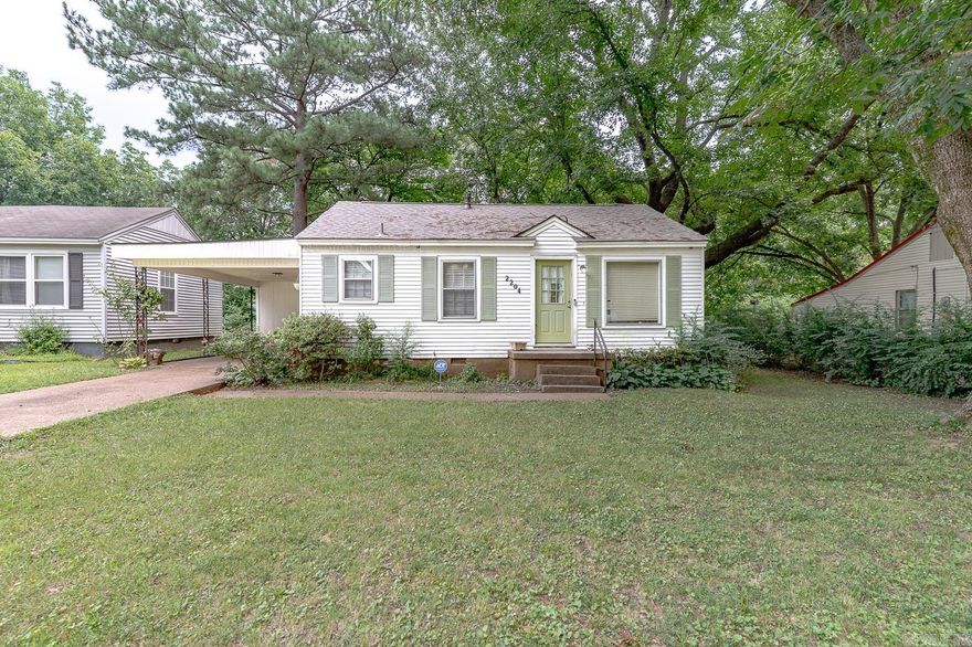 Welcome to 2204 Glenwood Dr, Jonesboro, Arkansas! This cozy 2-bedroom, 1-bath home is in an ideal location for high schoolers. It's just minutes from Jonesboro High School and a nearby dog park, perfect for both family fun and furry friends. You’ll enjoy the convenience of a spacious storage and laundry room tucked away in the carport, plus a sleek stainless-steel double-sided refrigerator that gives the kitchen a modern upgrade. The attic offers plenty of extra room for storage or even a creative project space. With so much potential, this home is ready for your personal touch. Don’t miss the chance to make it your own. Be sure to check the agent notes for more details. This property is sold As-Is.