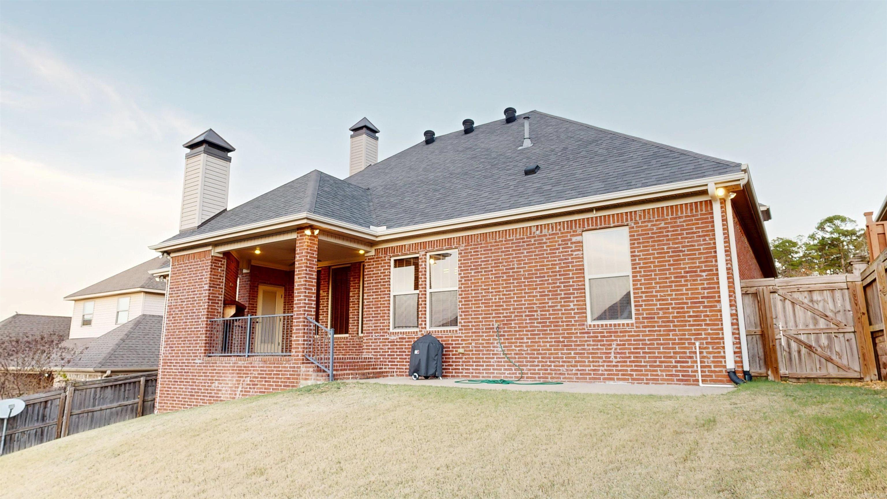 CHENAL VALLEY TOURNAY CIRCLE - Residential