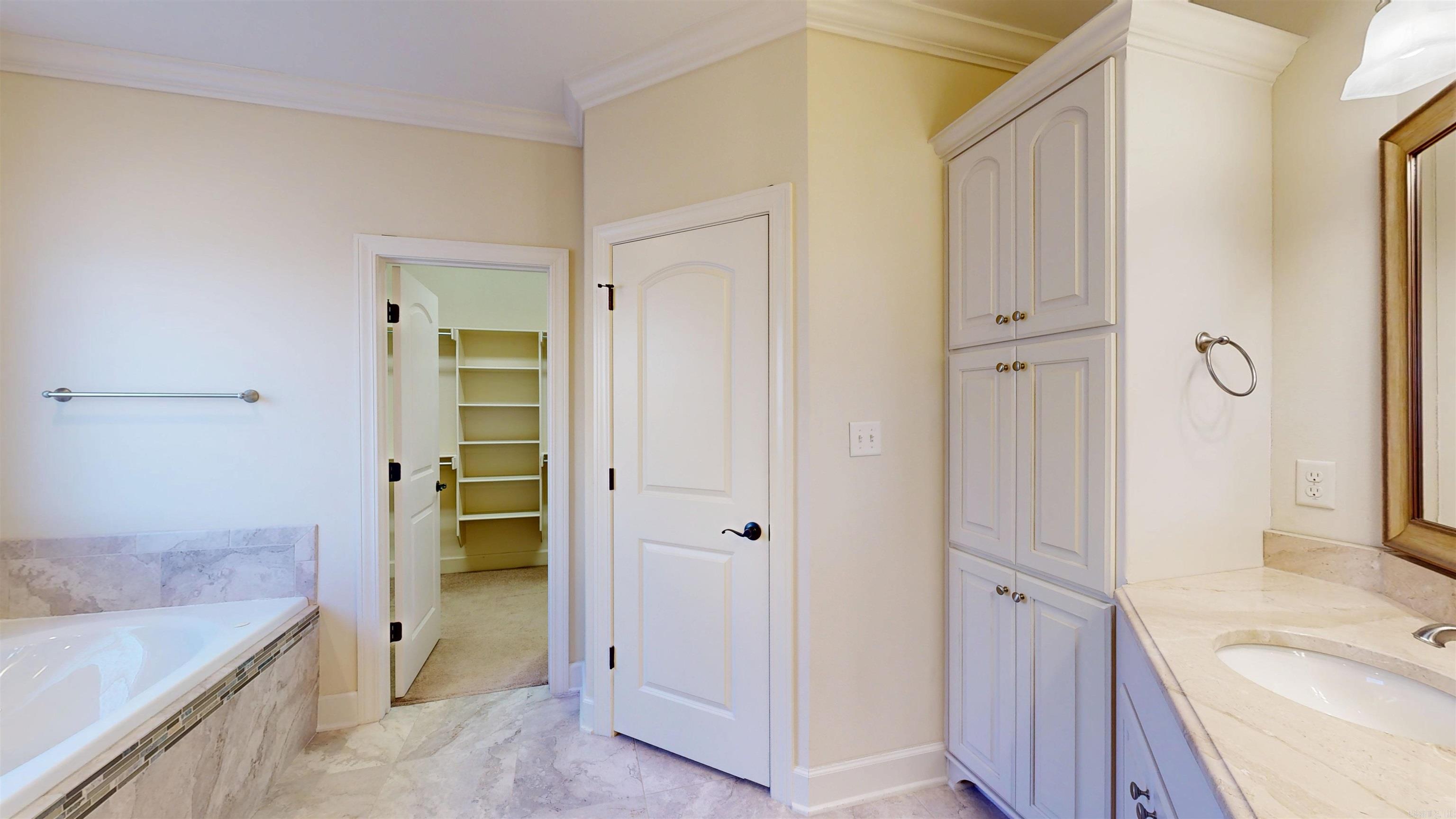 CHENAL VALLEY TOURNAY CIRCLE - Residential