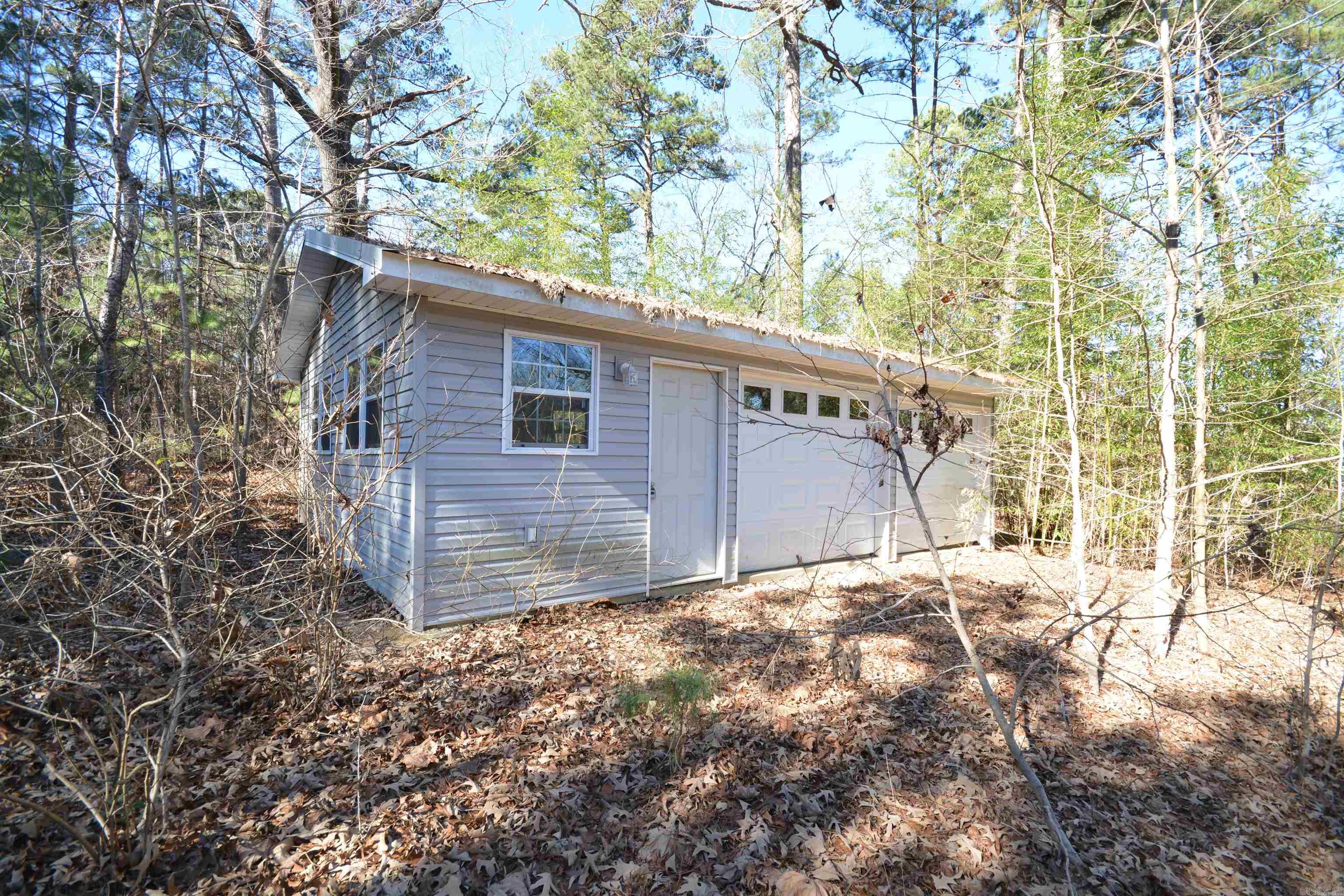 Metes & Bounds - Land