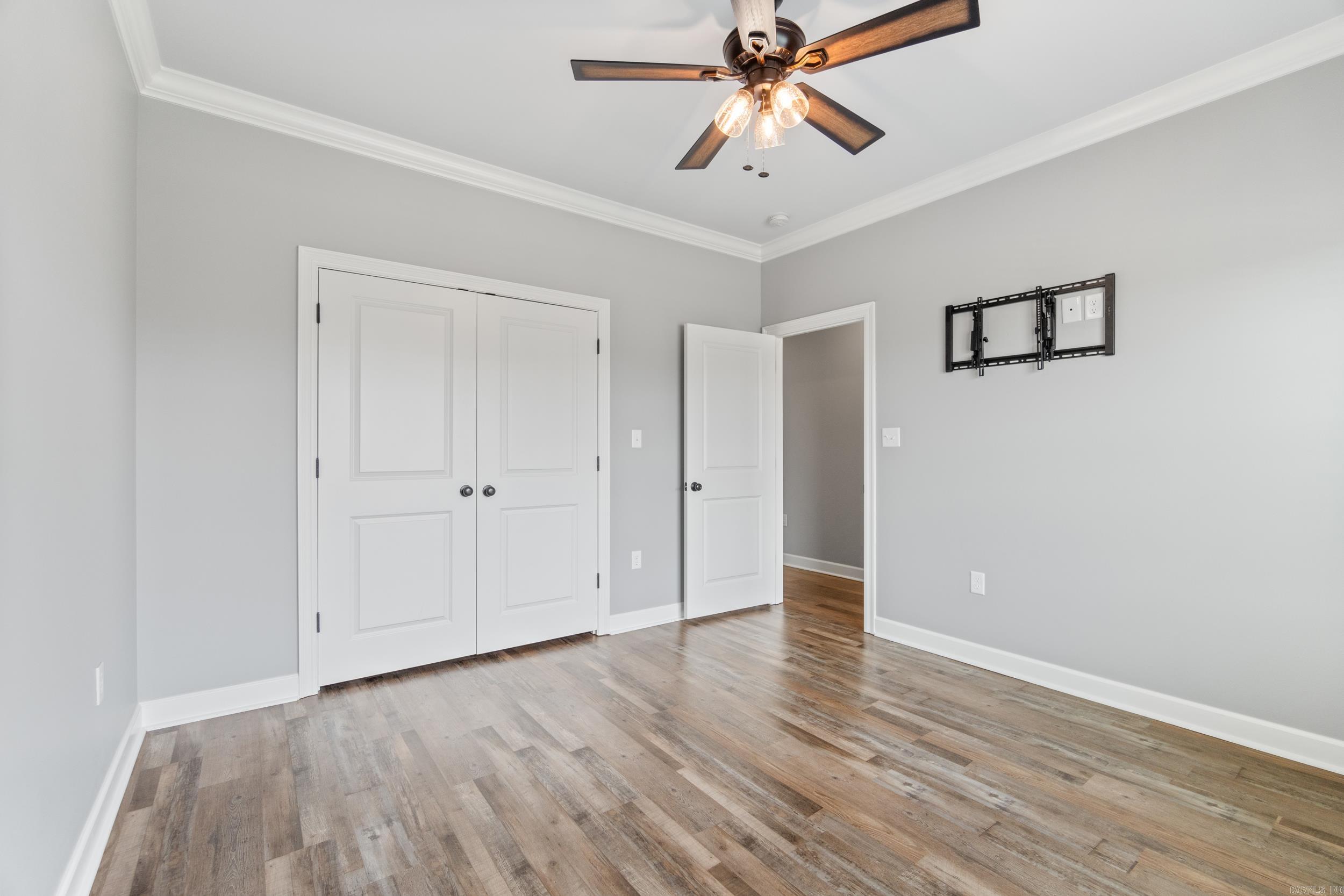 SALEM WOODS - Residential