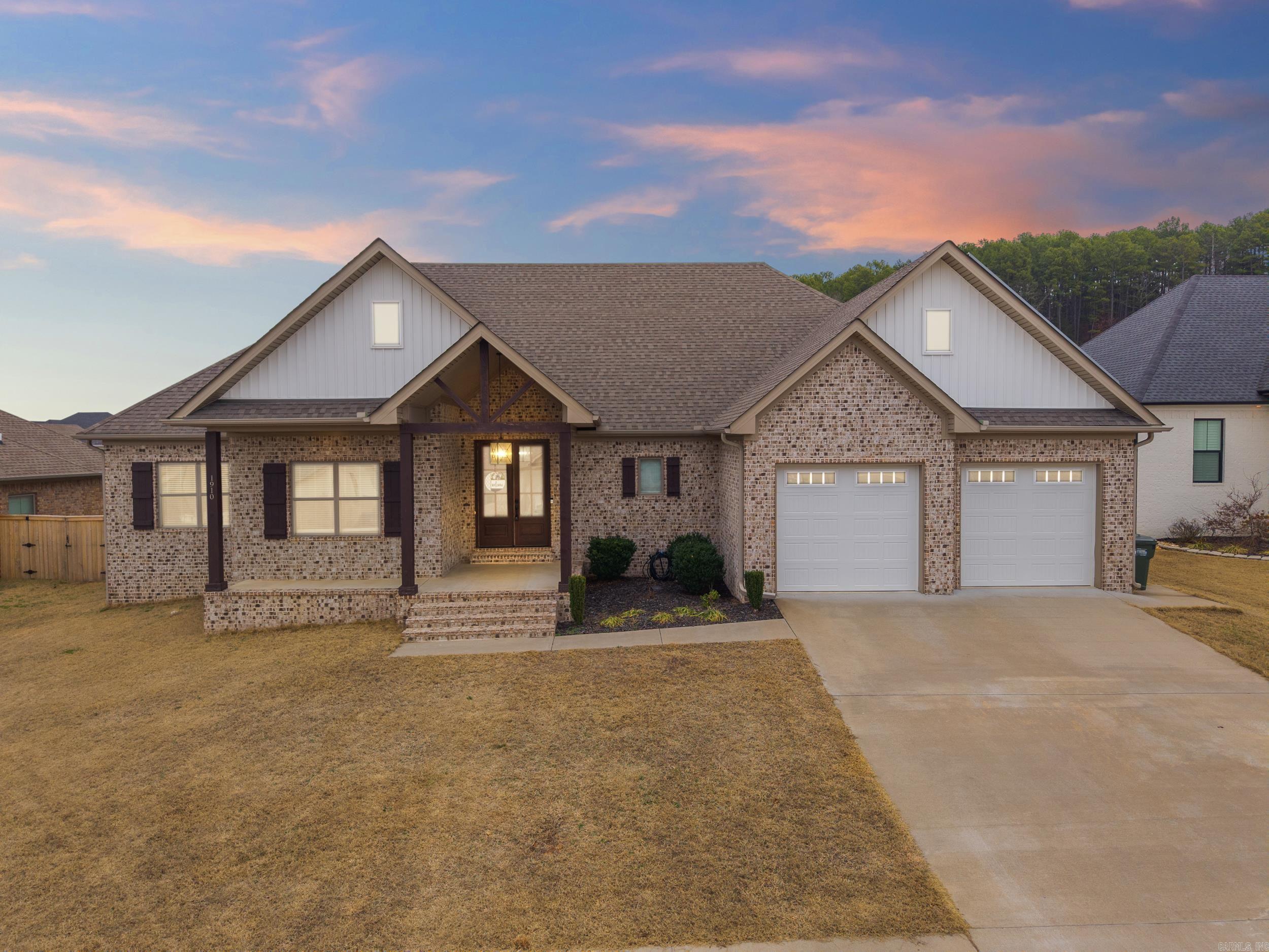 SALEM WOODS - Residential