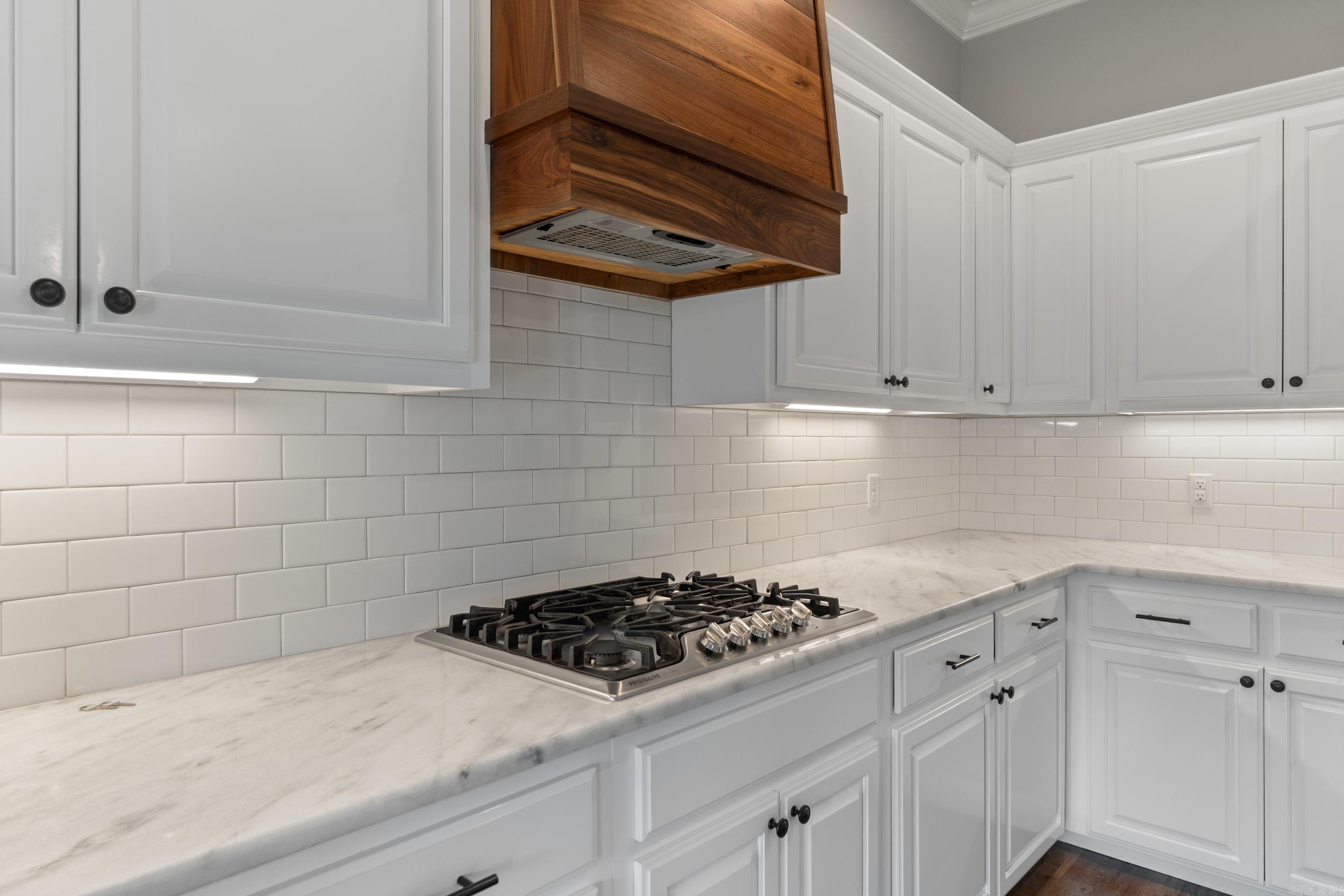 SALEM WOODS - Residential