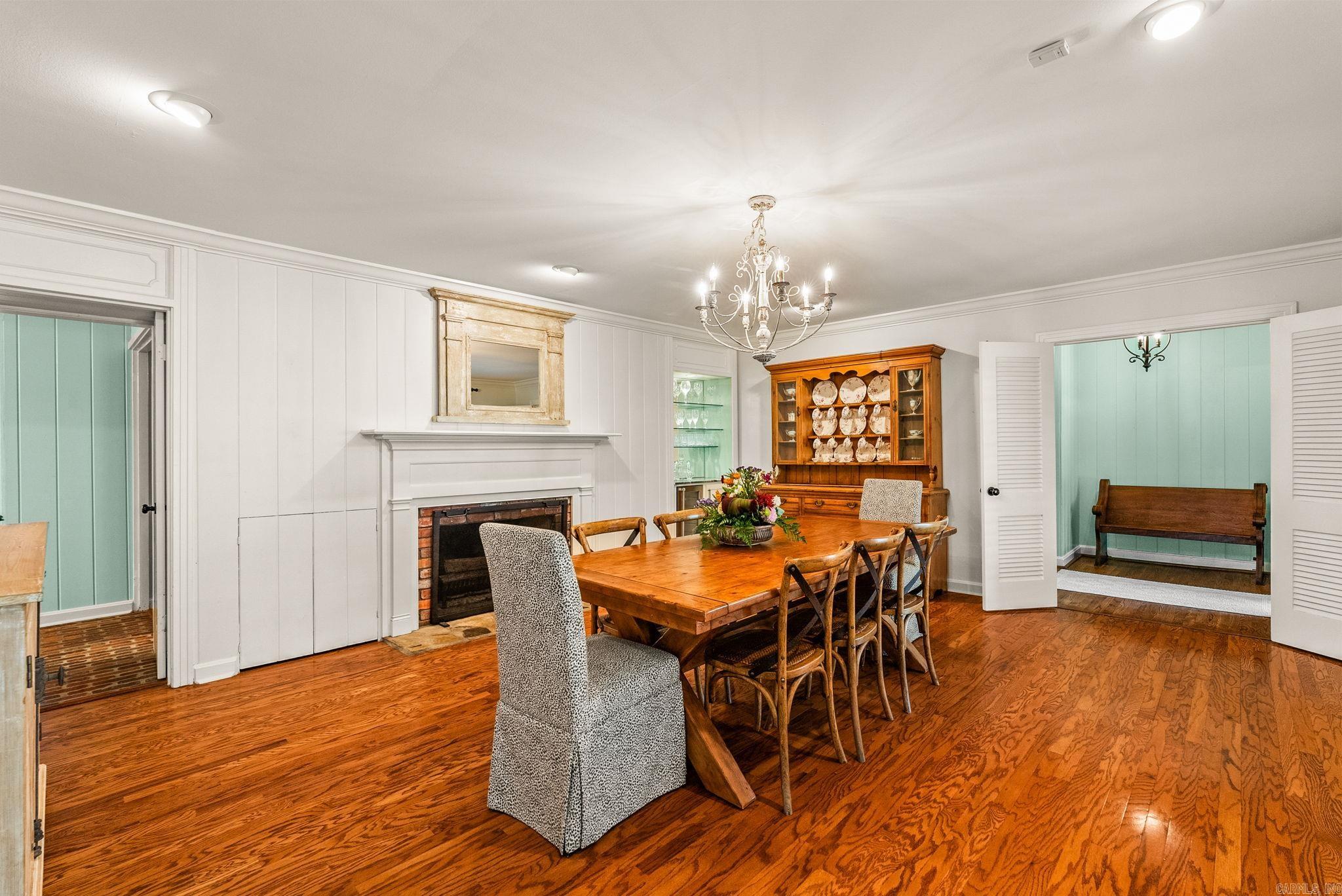 BROADVIEW - Residential