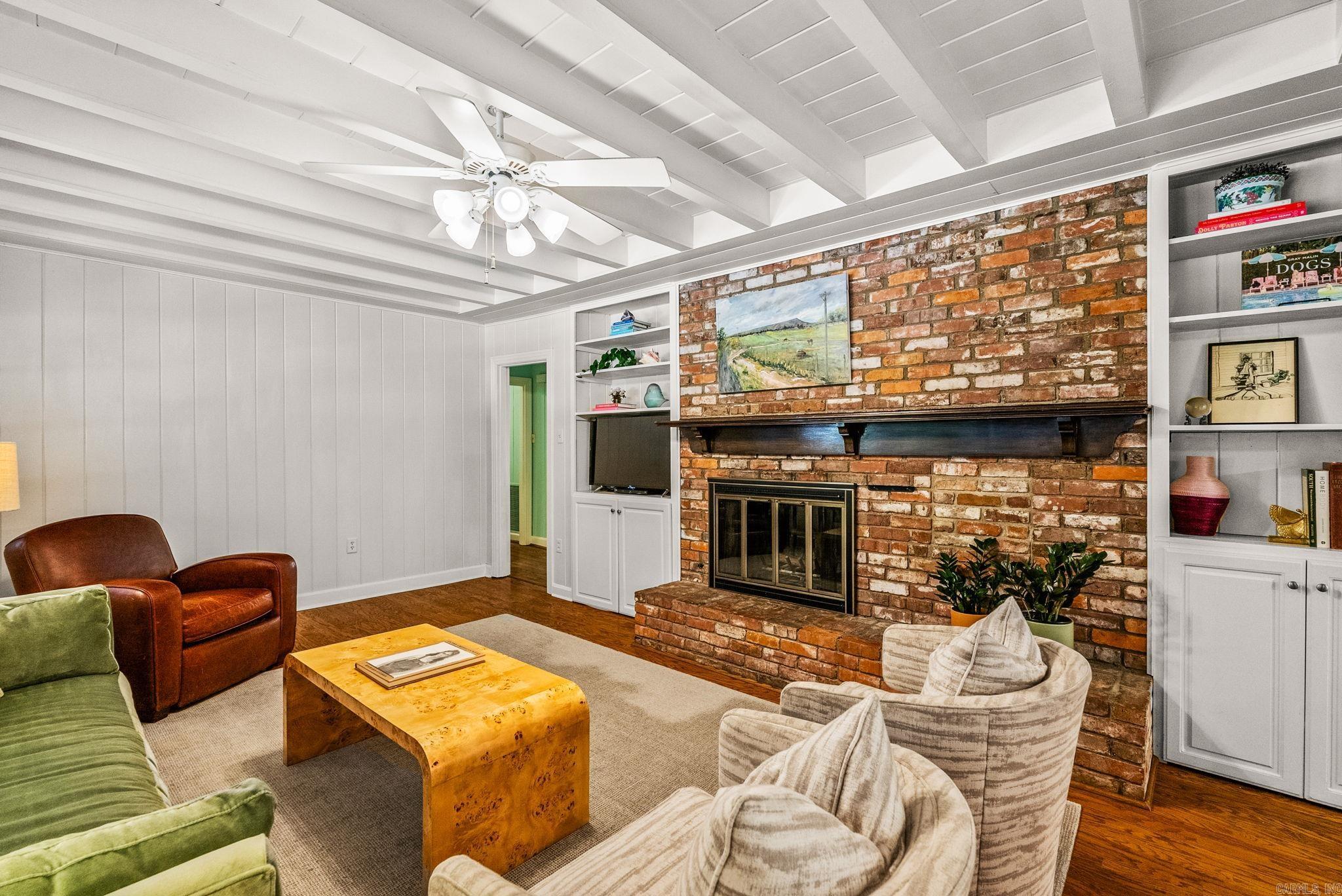 BROADVIEW - Residential