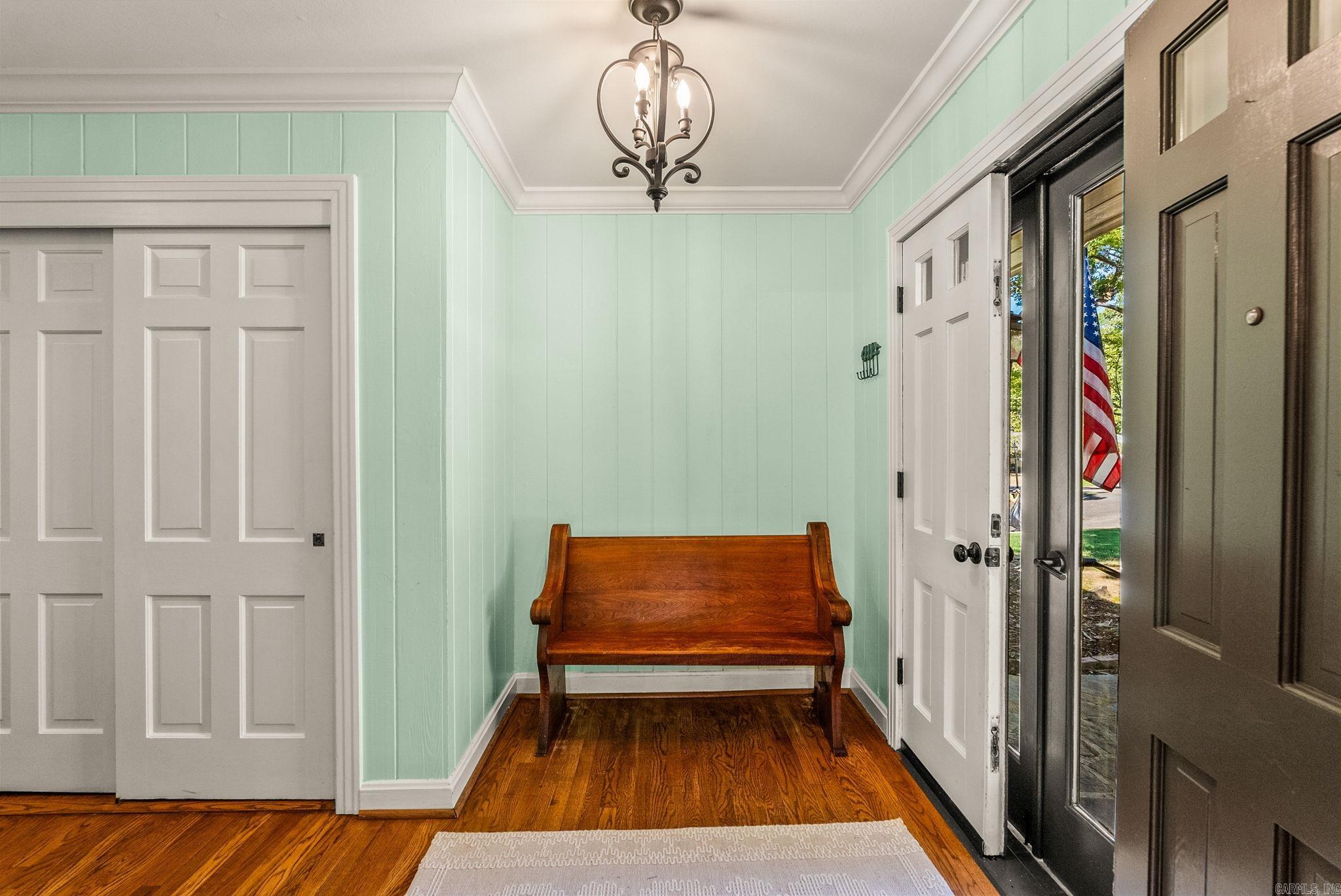BROADVIEW - Residential