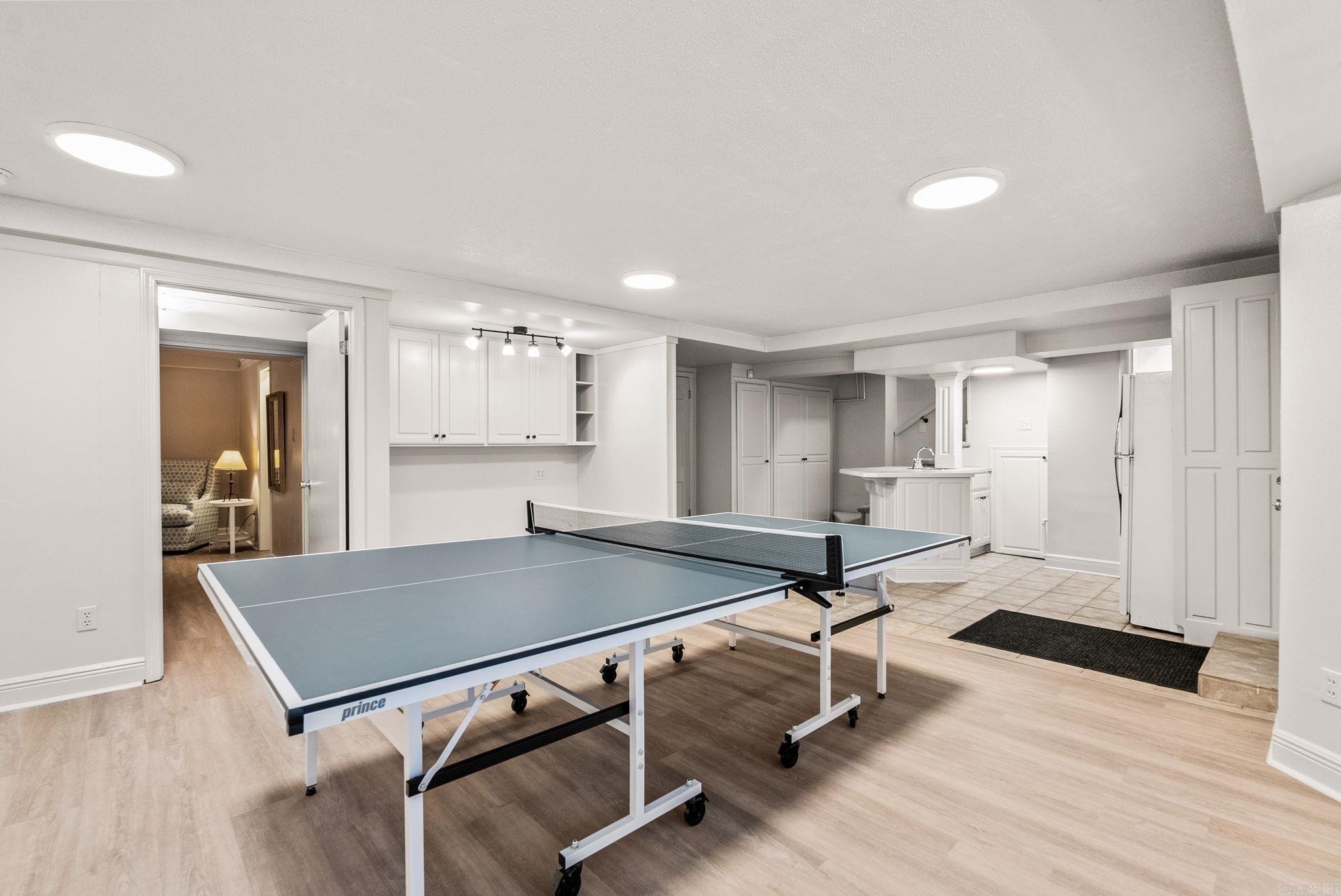 BROADVIEW - Residential