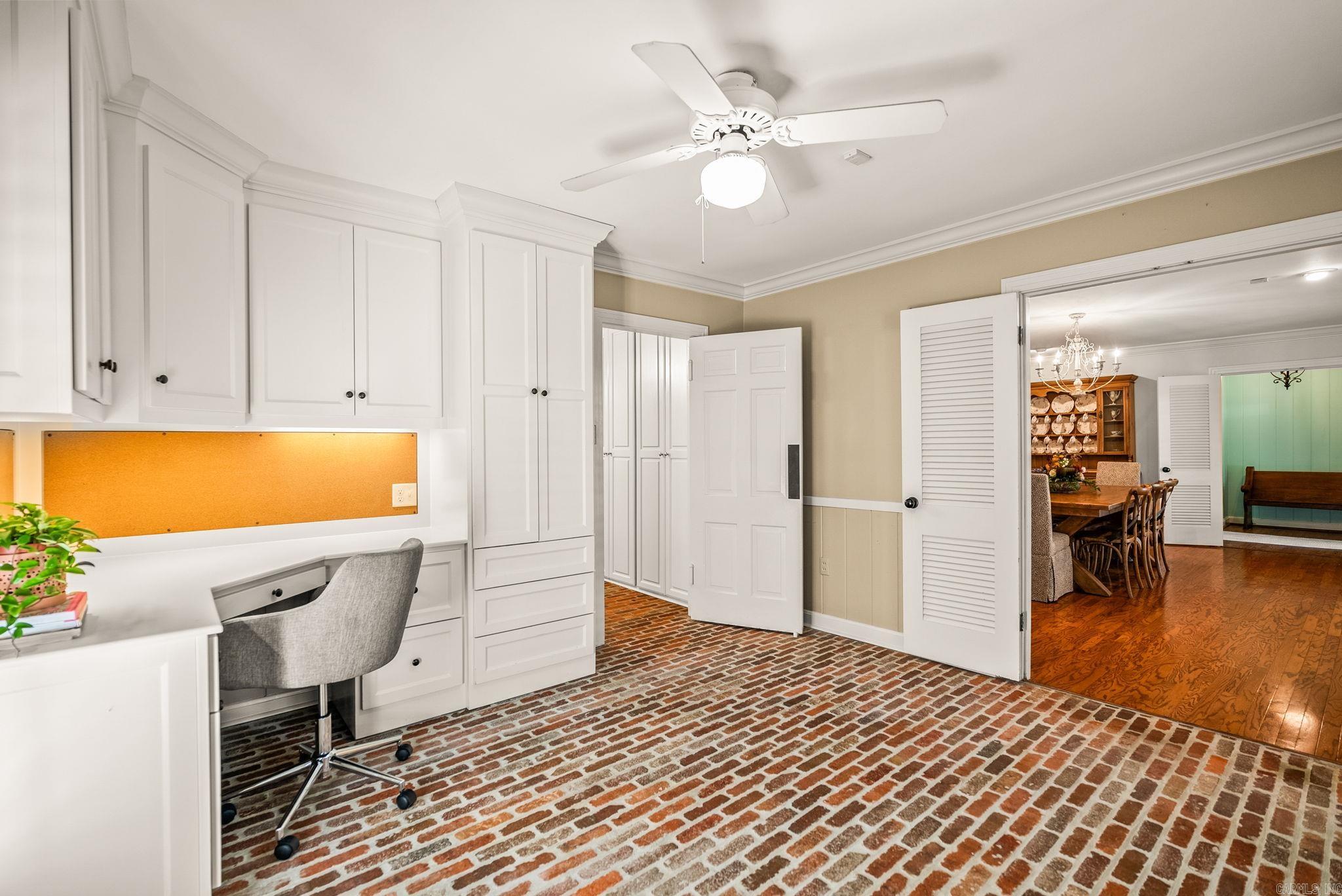 BROADVIEW - Residential