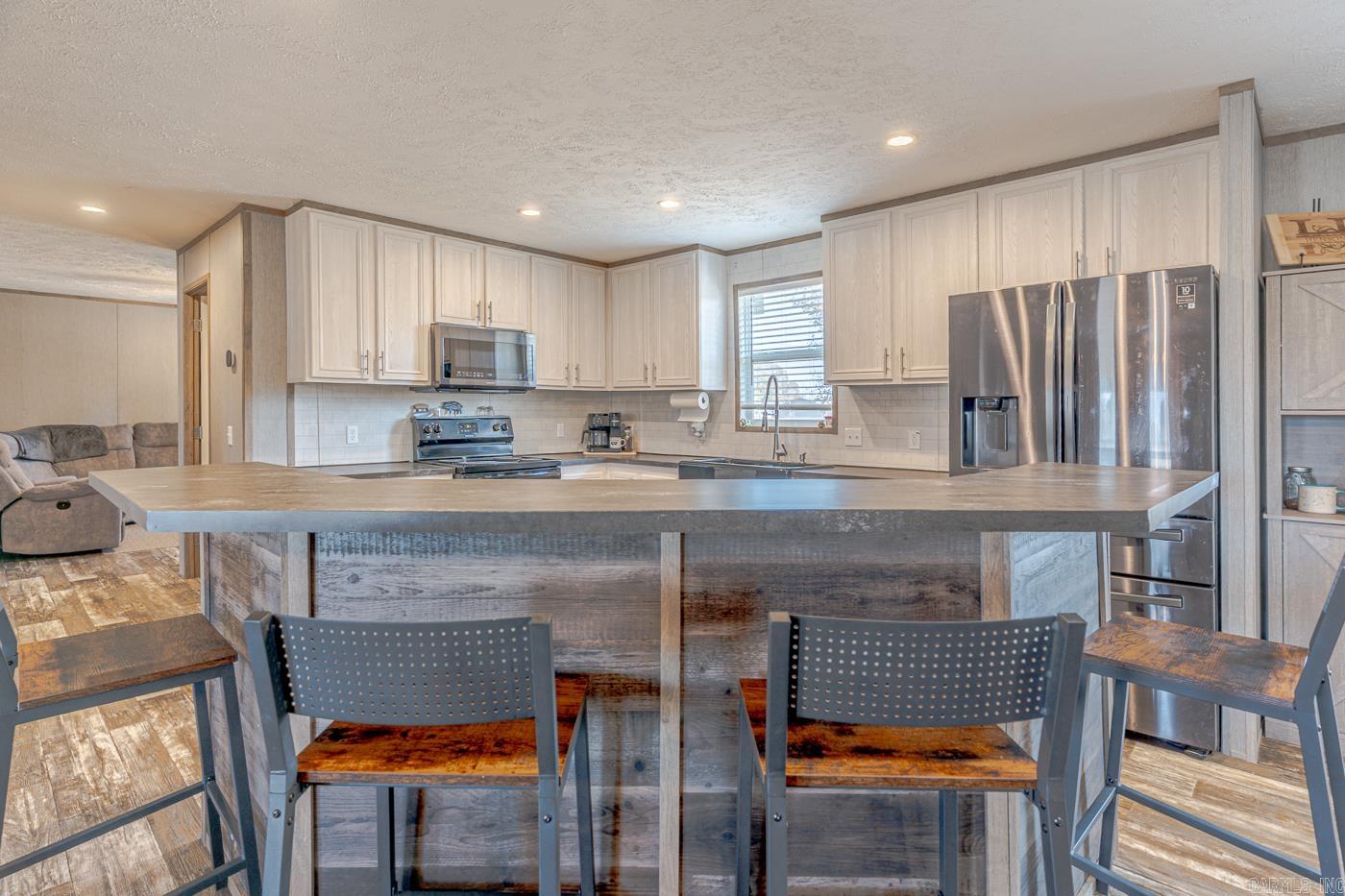 RINGLES - Residential