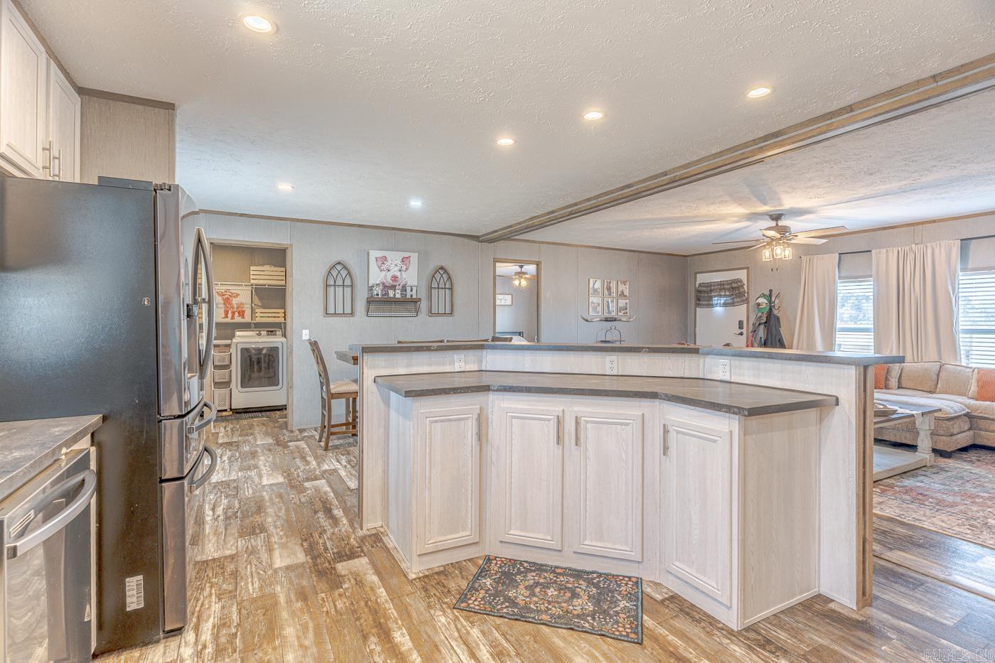 RINGLES - Residential