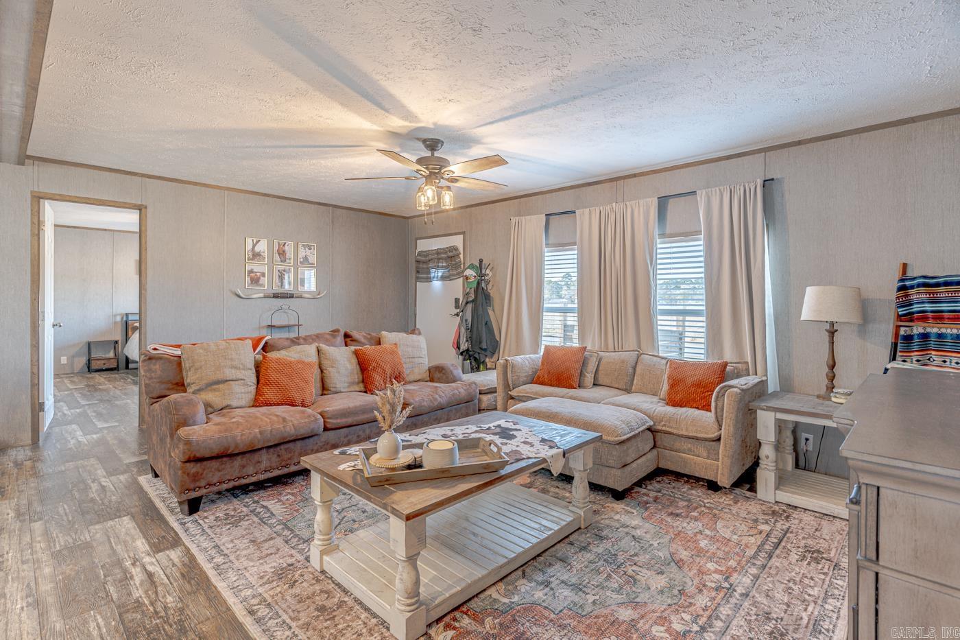 RINGLES - Residential