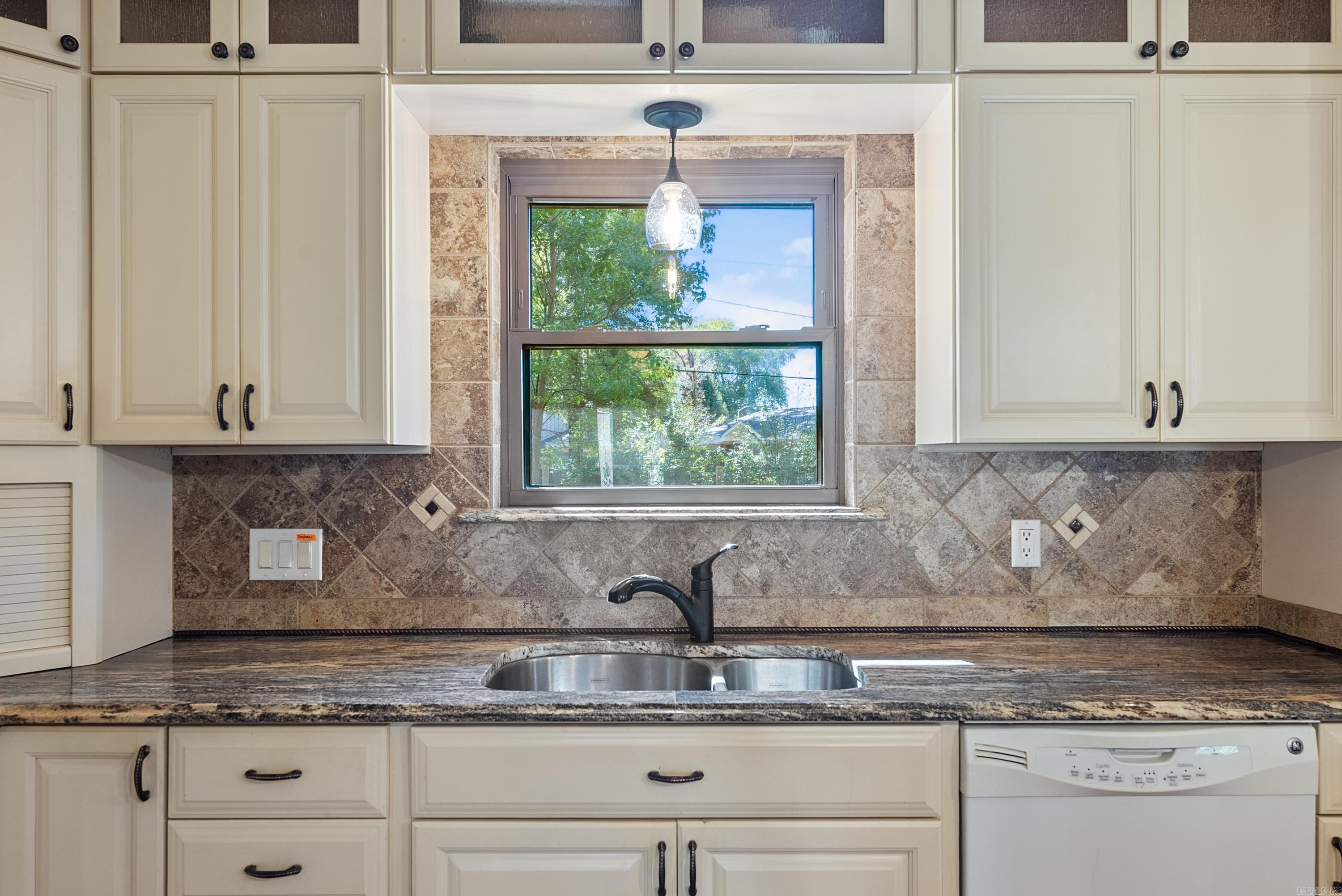 WEST GATE - Residential