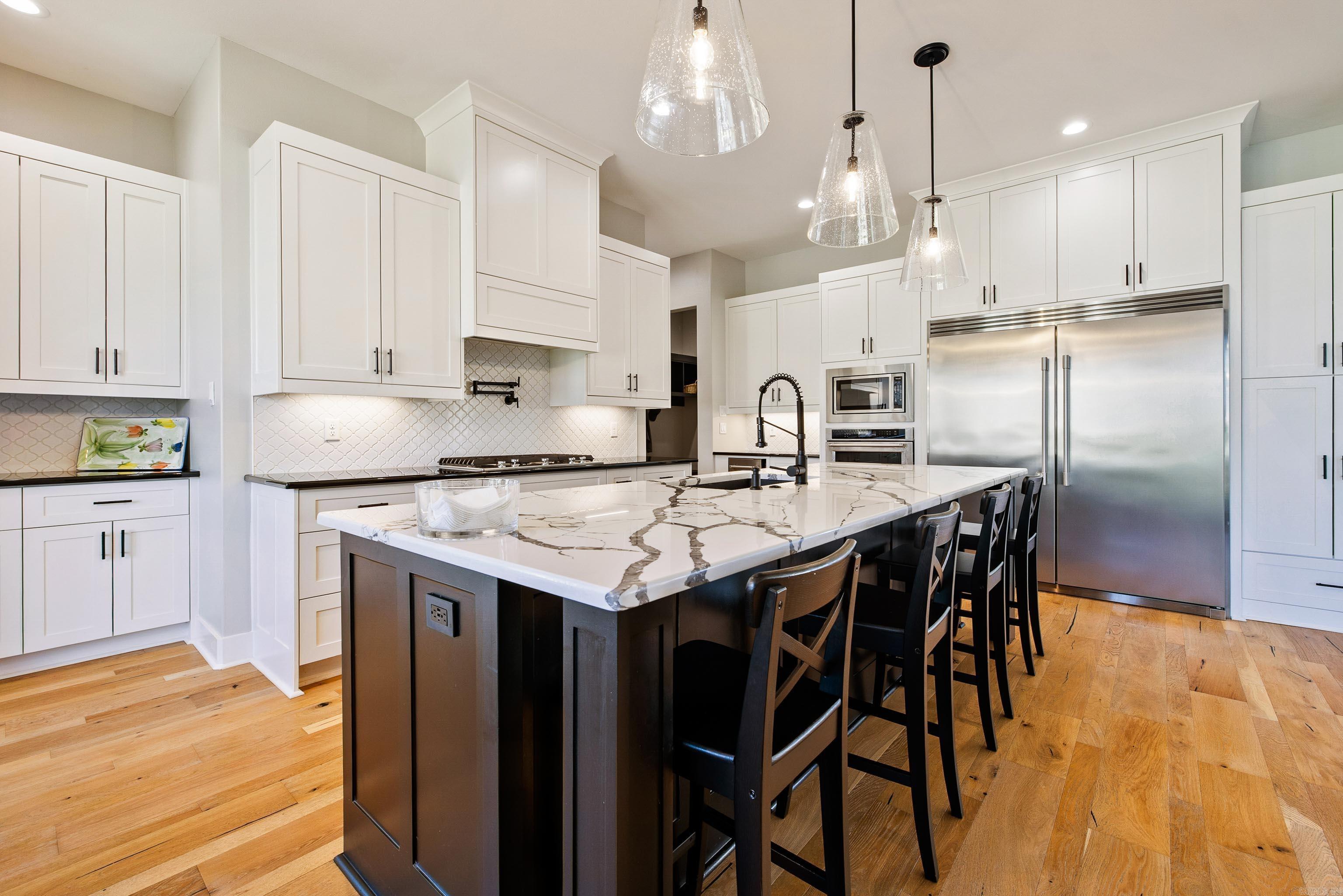 THE STABLES - Residential