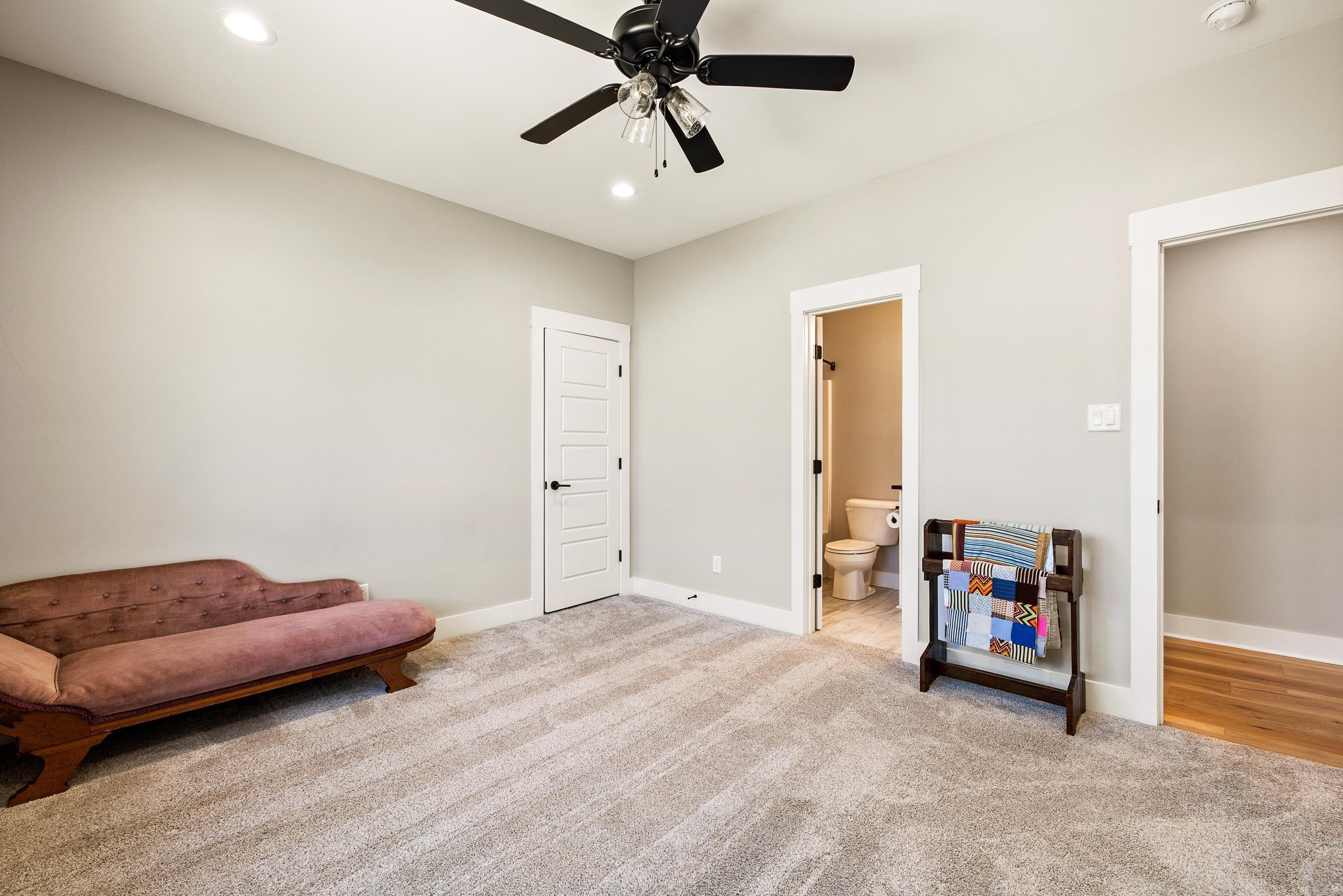 THE STABLES - Residential