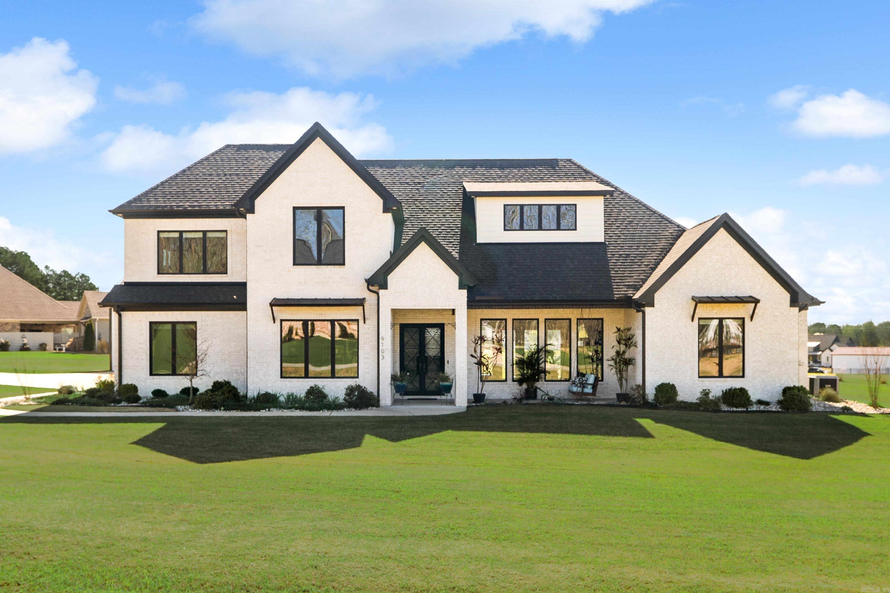 THE STABLES - Residential