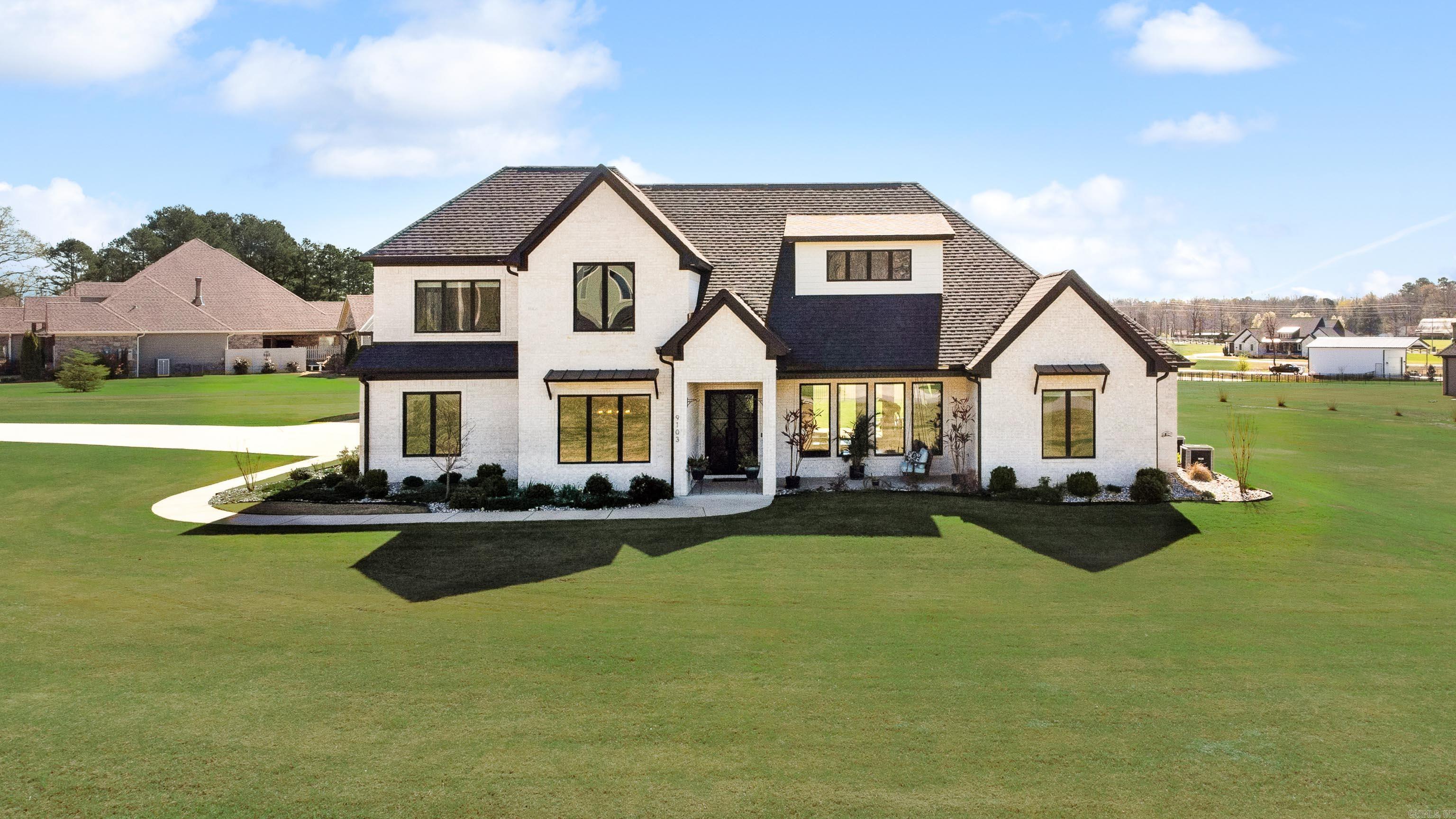 THE STABLES - Residential