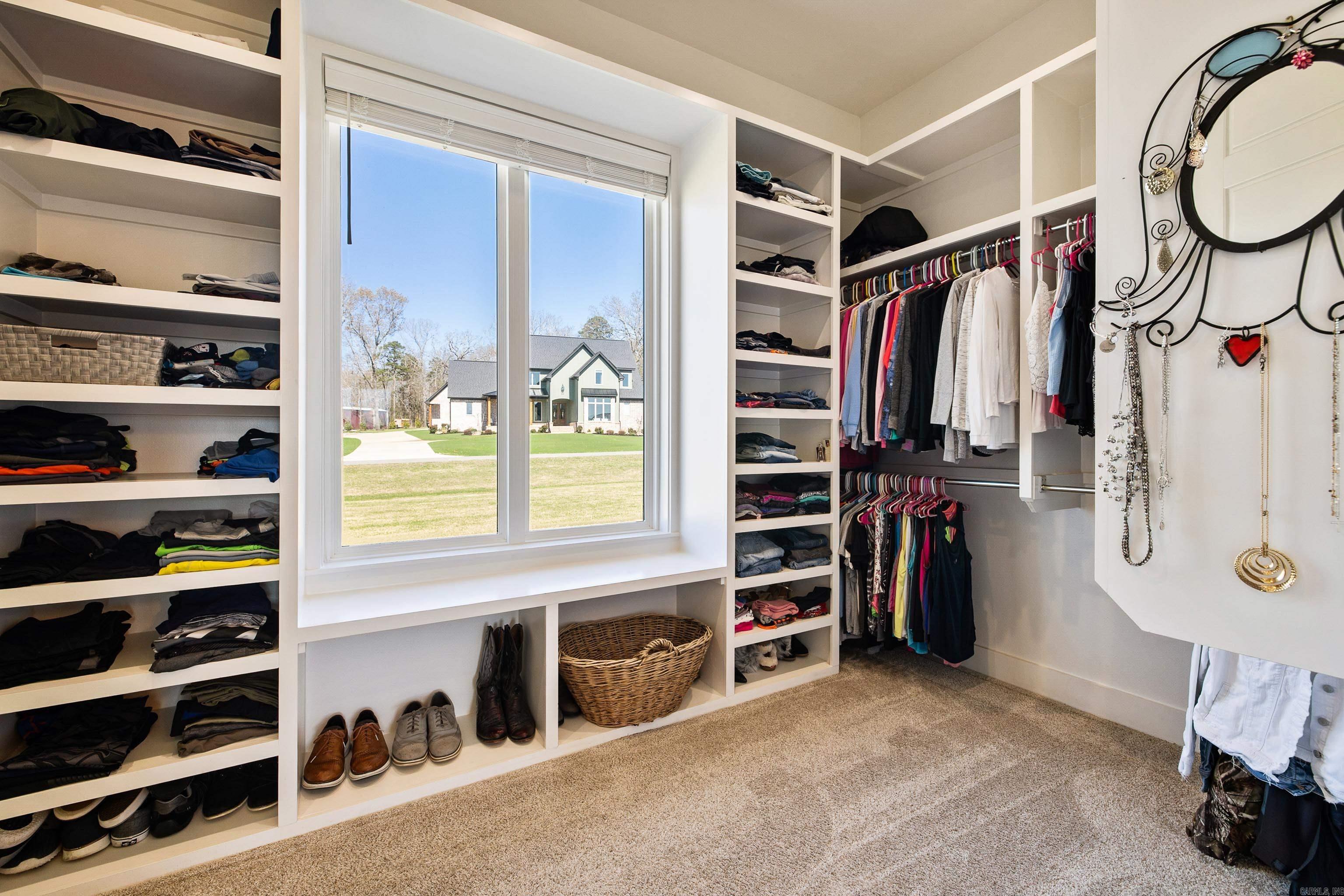 THE STABLES - Residential