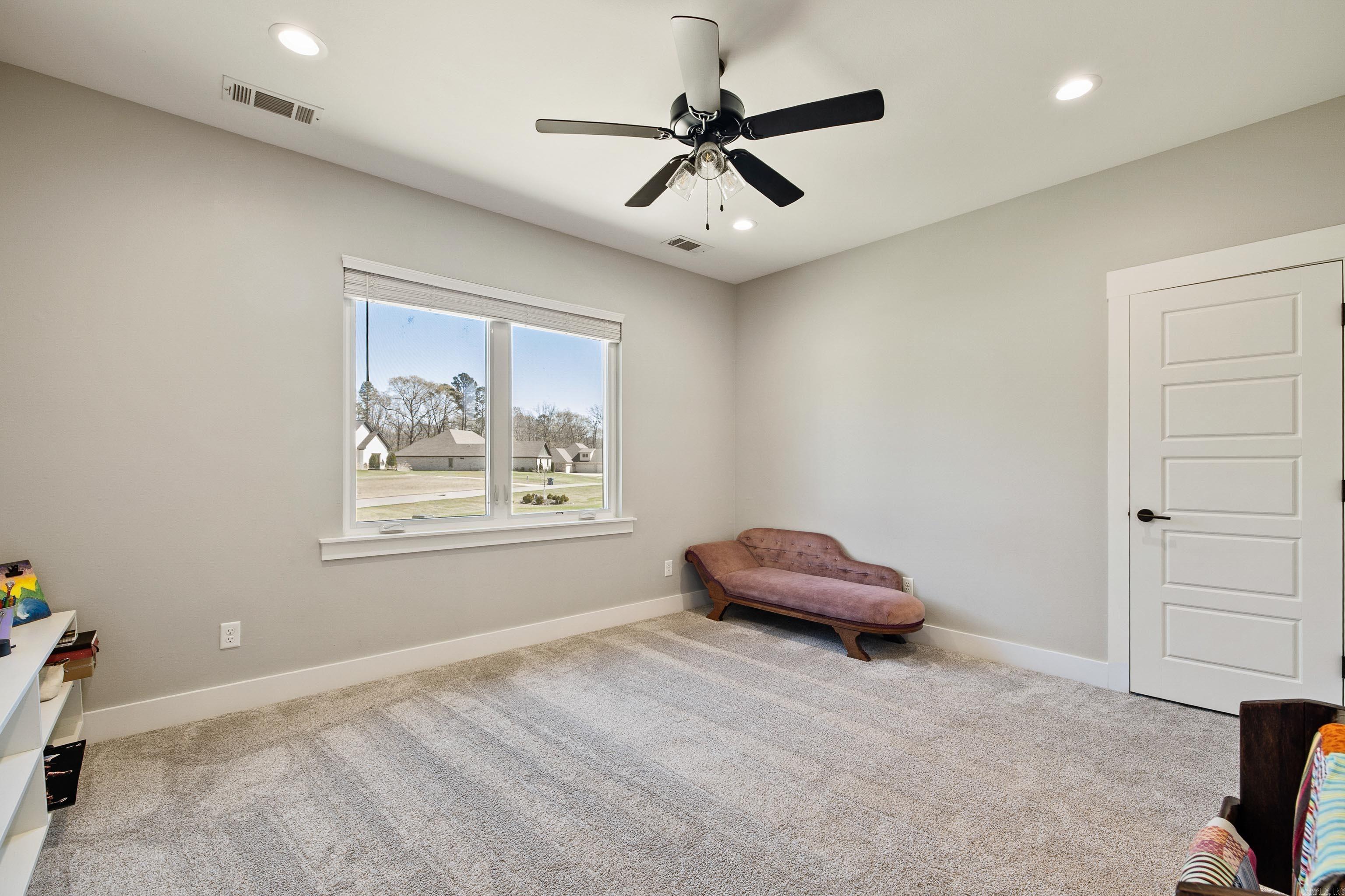 THE STABLES - Residential