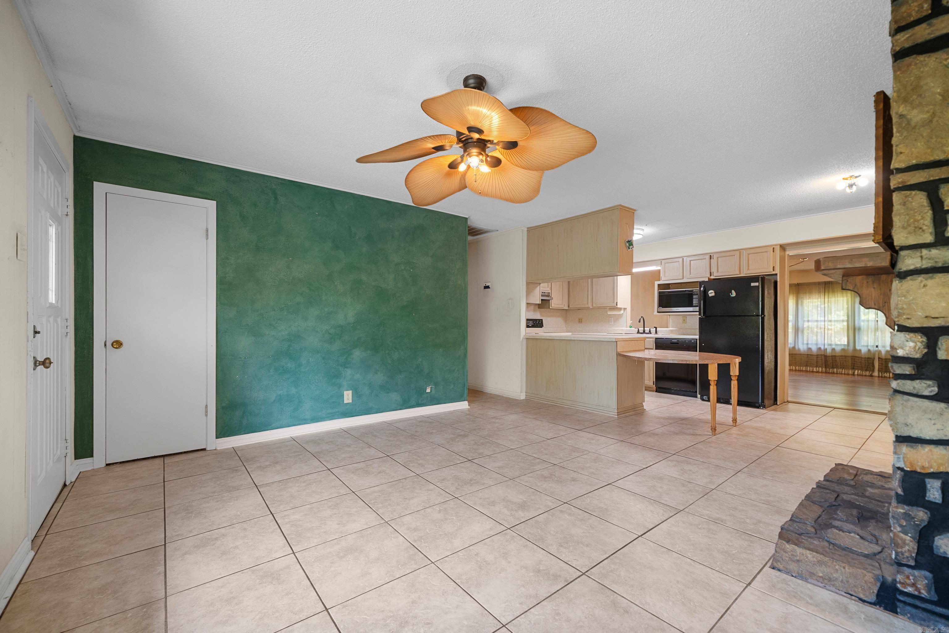 Ranch Estate - Residential