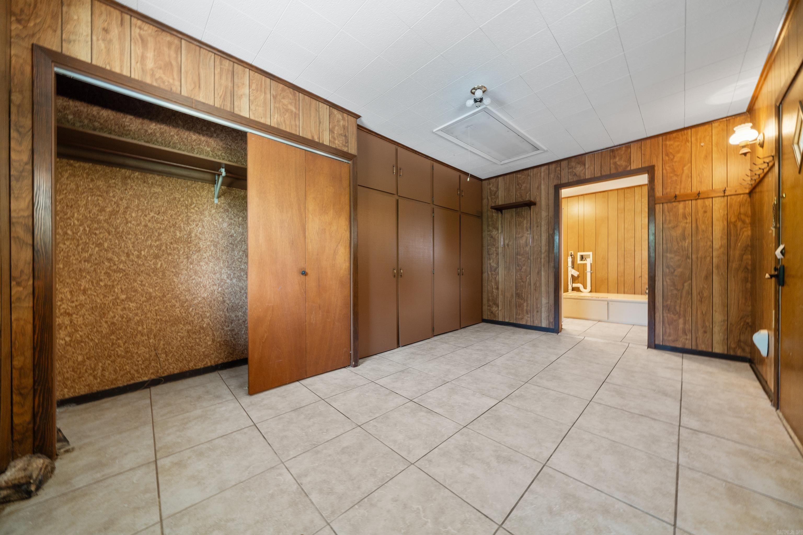 Ranch Estate - Residential