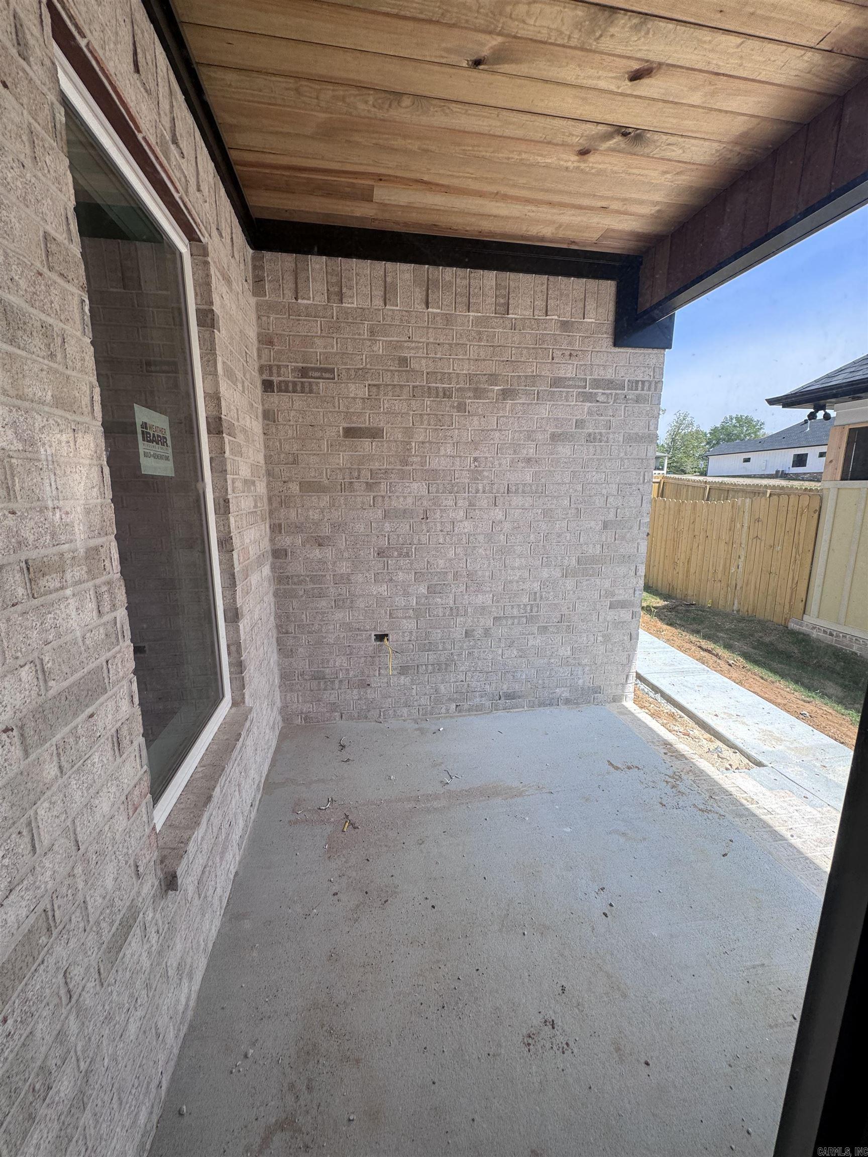 MIDTOWN BRYANT - Residential