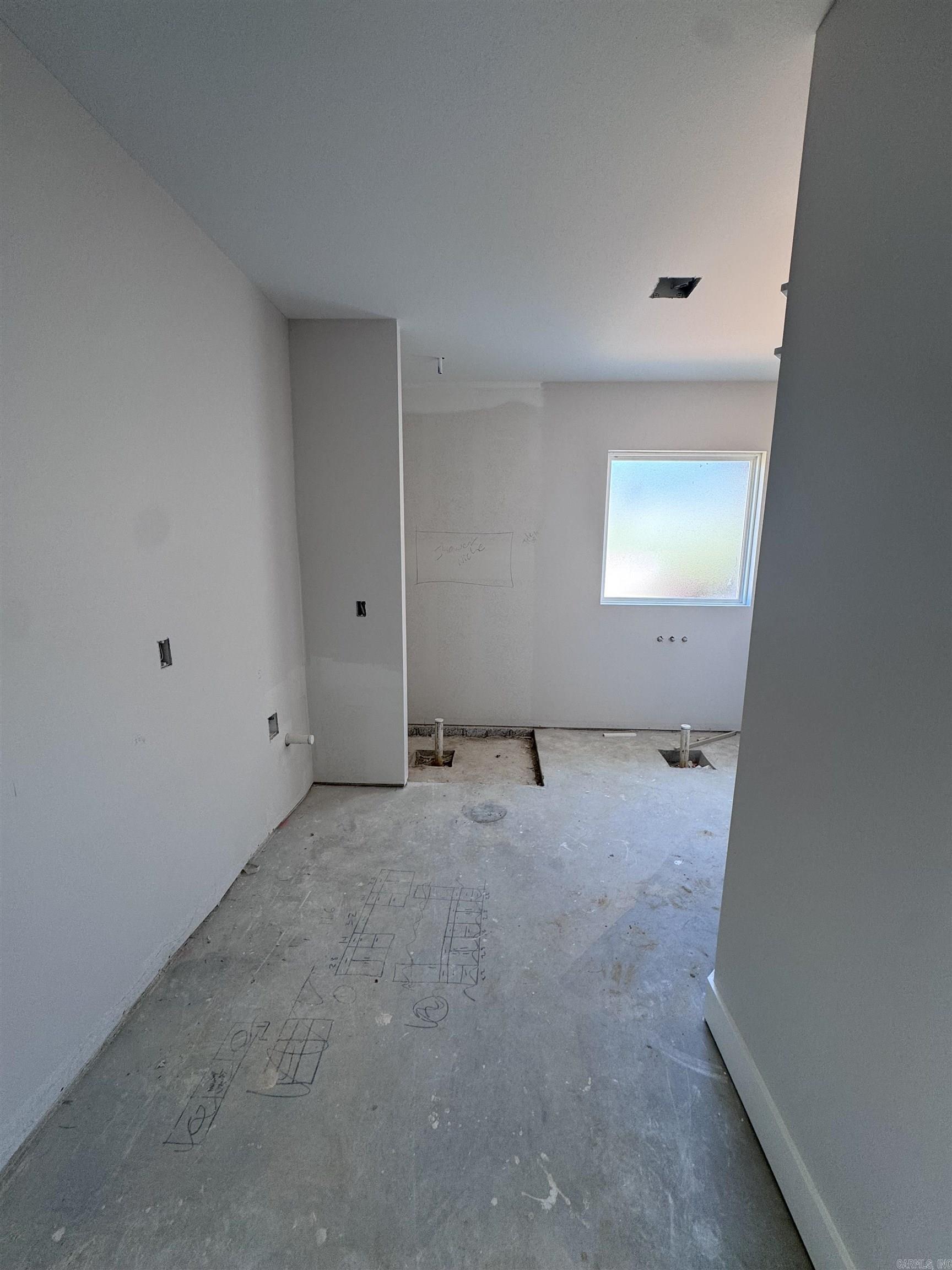 MIDTOWN BRYANT - Residential