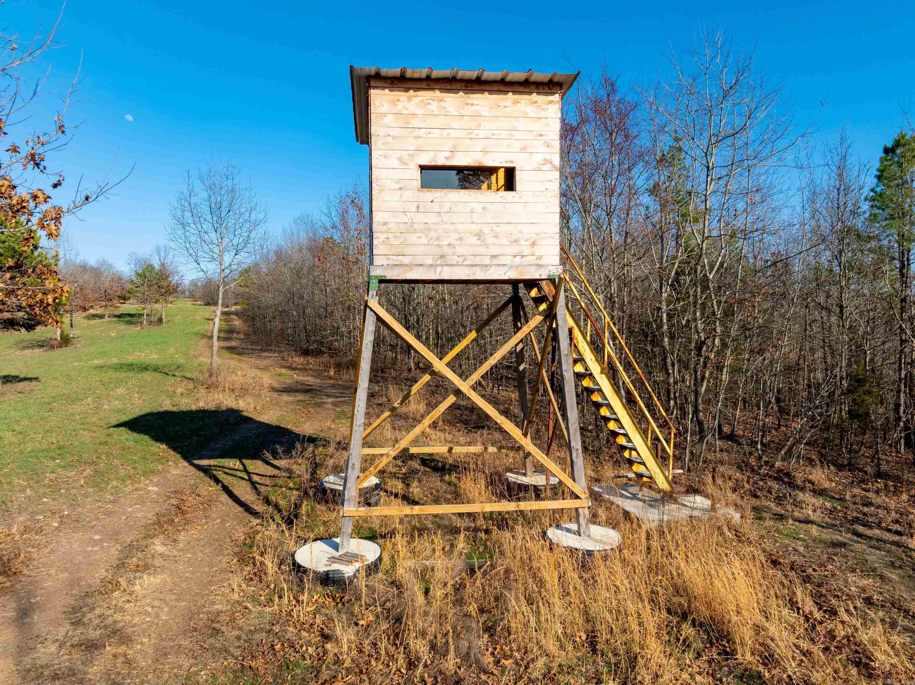 Metes & Bounds - Land