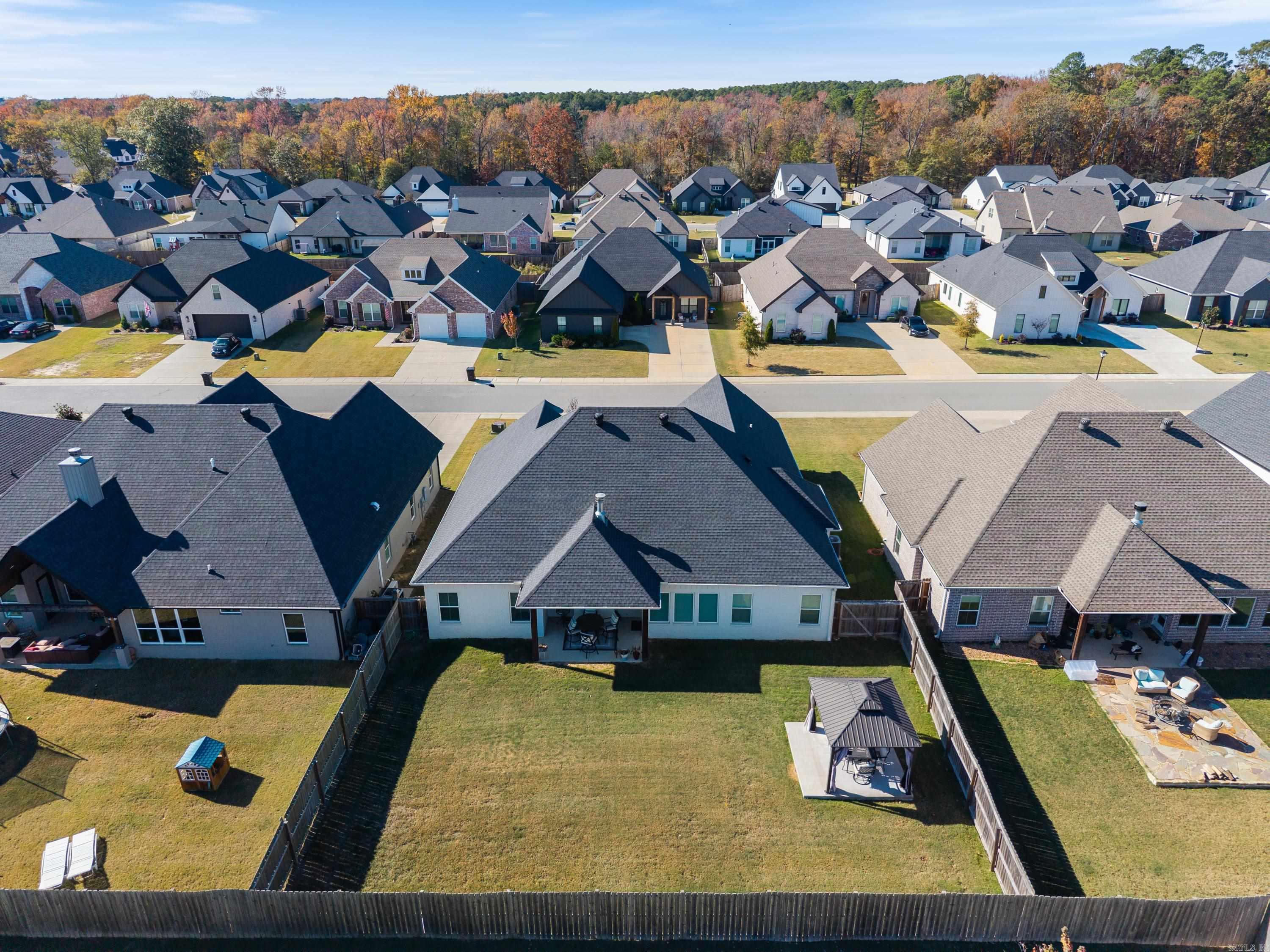 THE WOODS OF HURRICANE LAKE ESTA - Residential