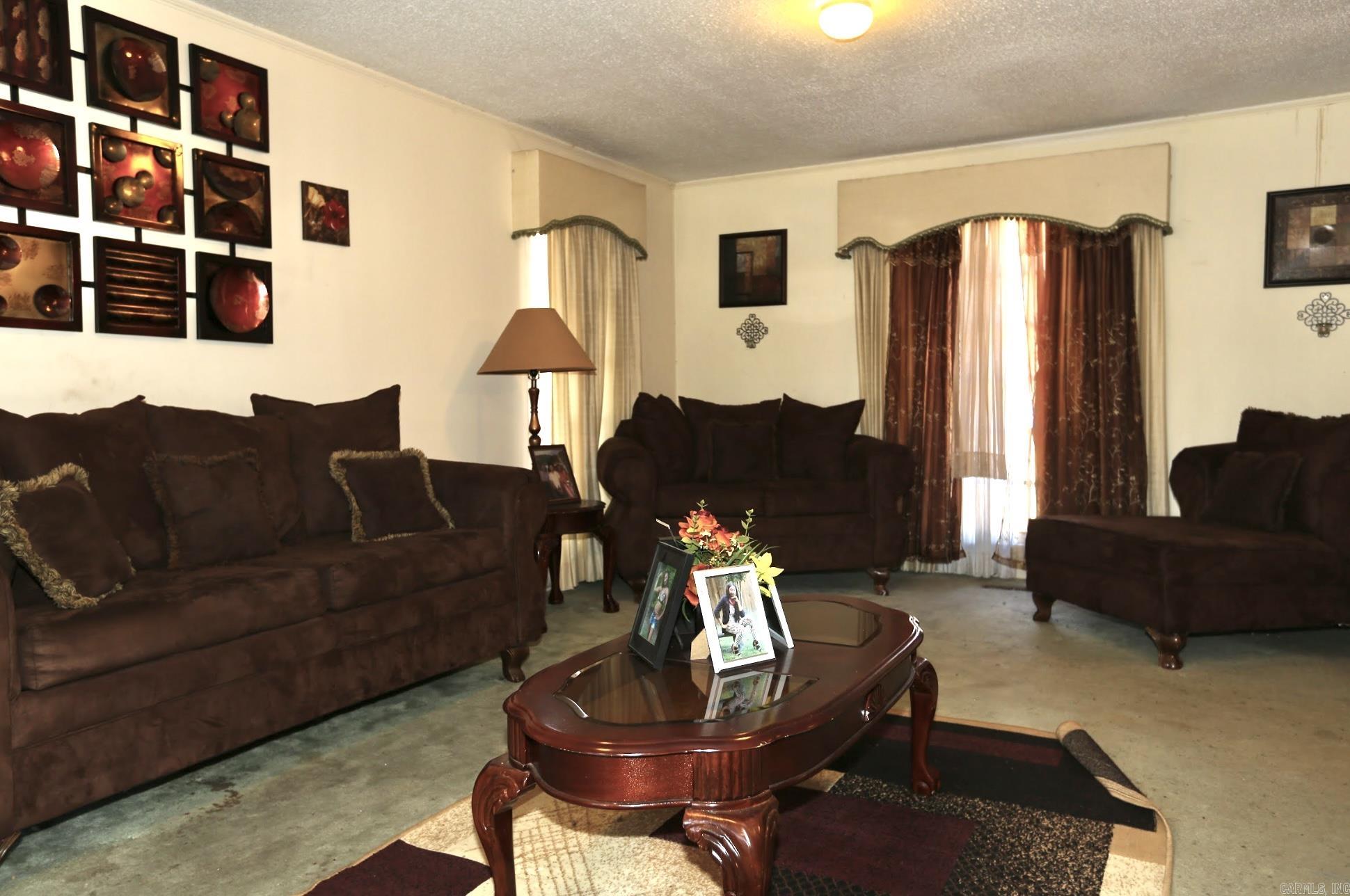 FORREST KNOLL - Residential