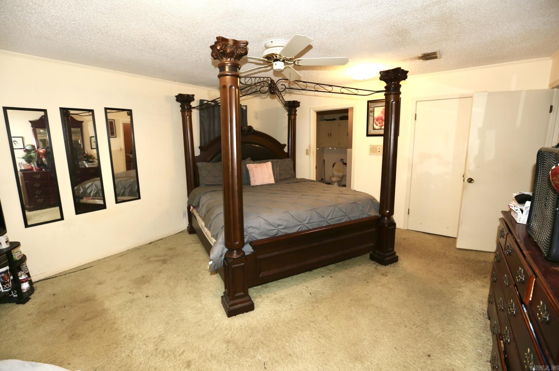 FORREST KNOLL - Residential