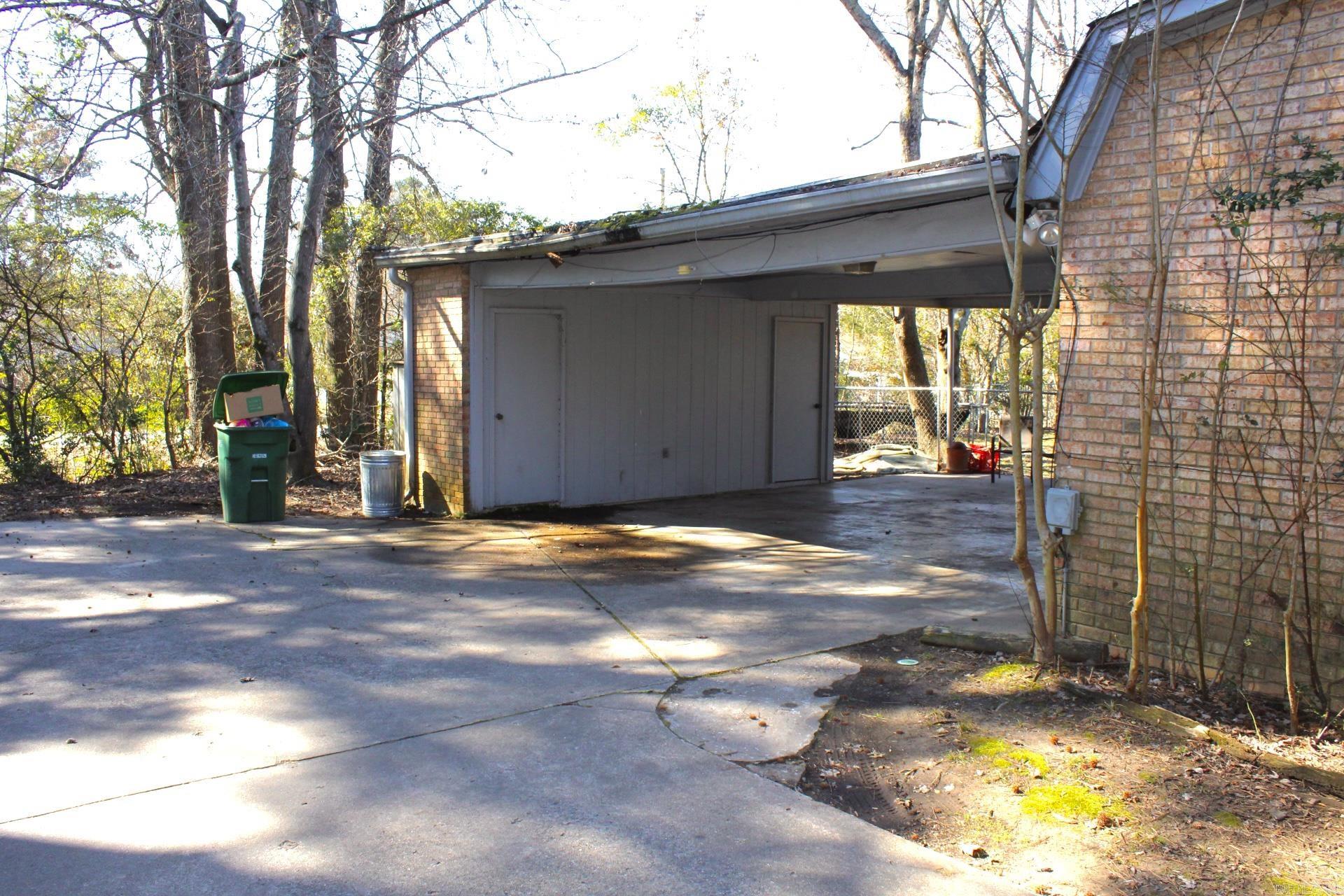 FORREST KNOLL - Residential
