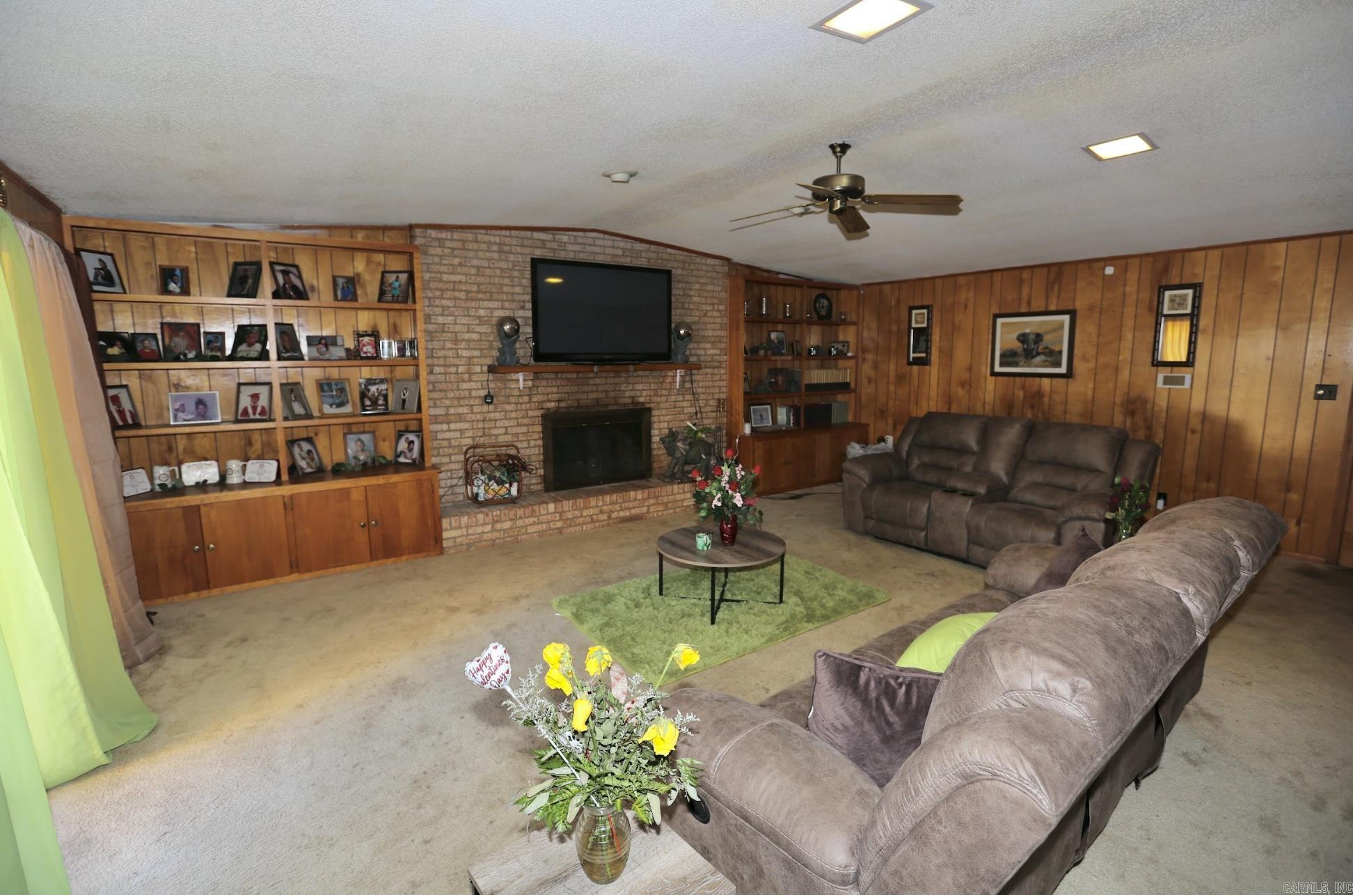 FORREST KNOLL - Residential