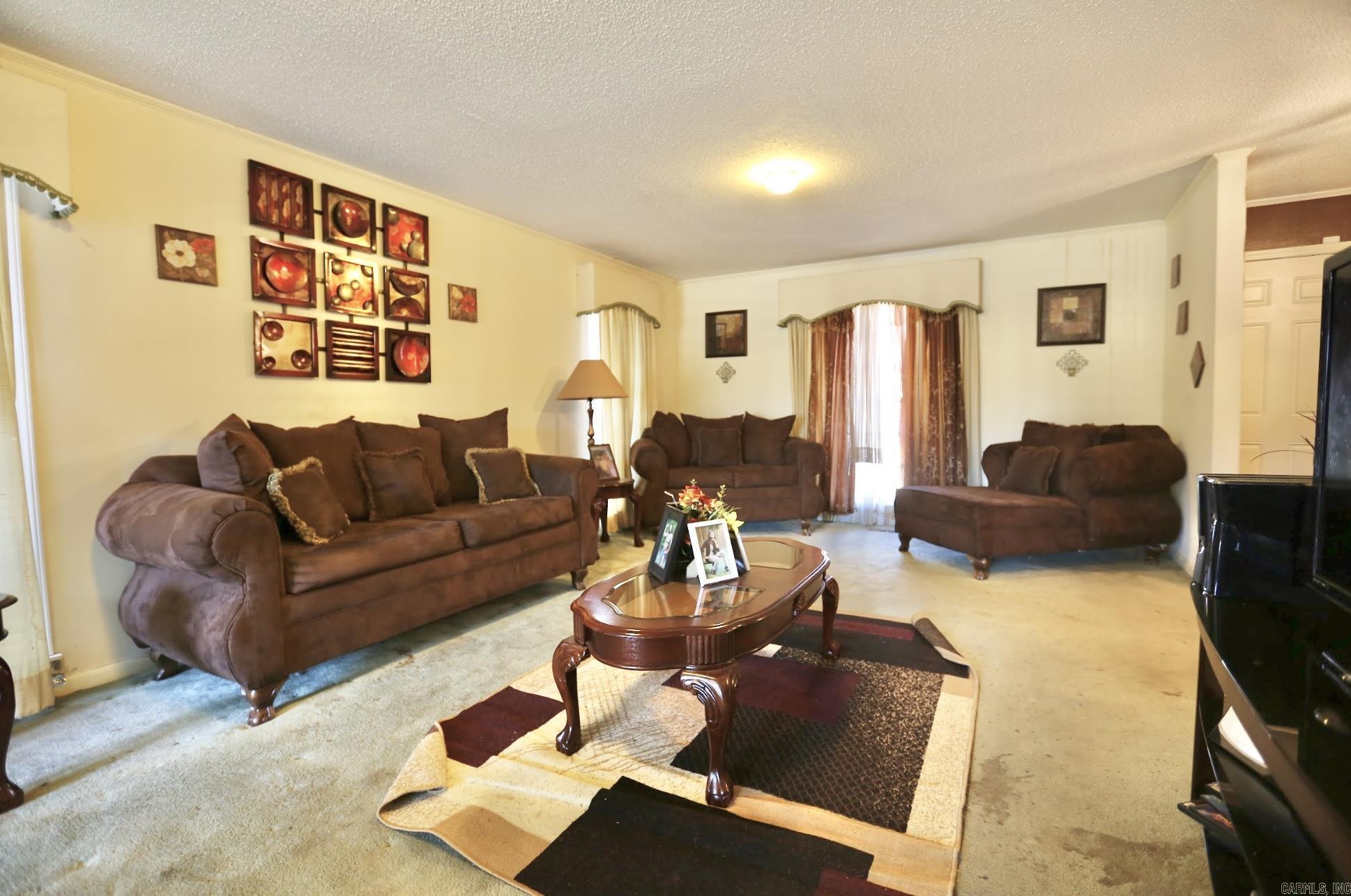 FORREST KNOLL - Residential