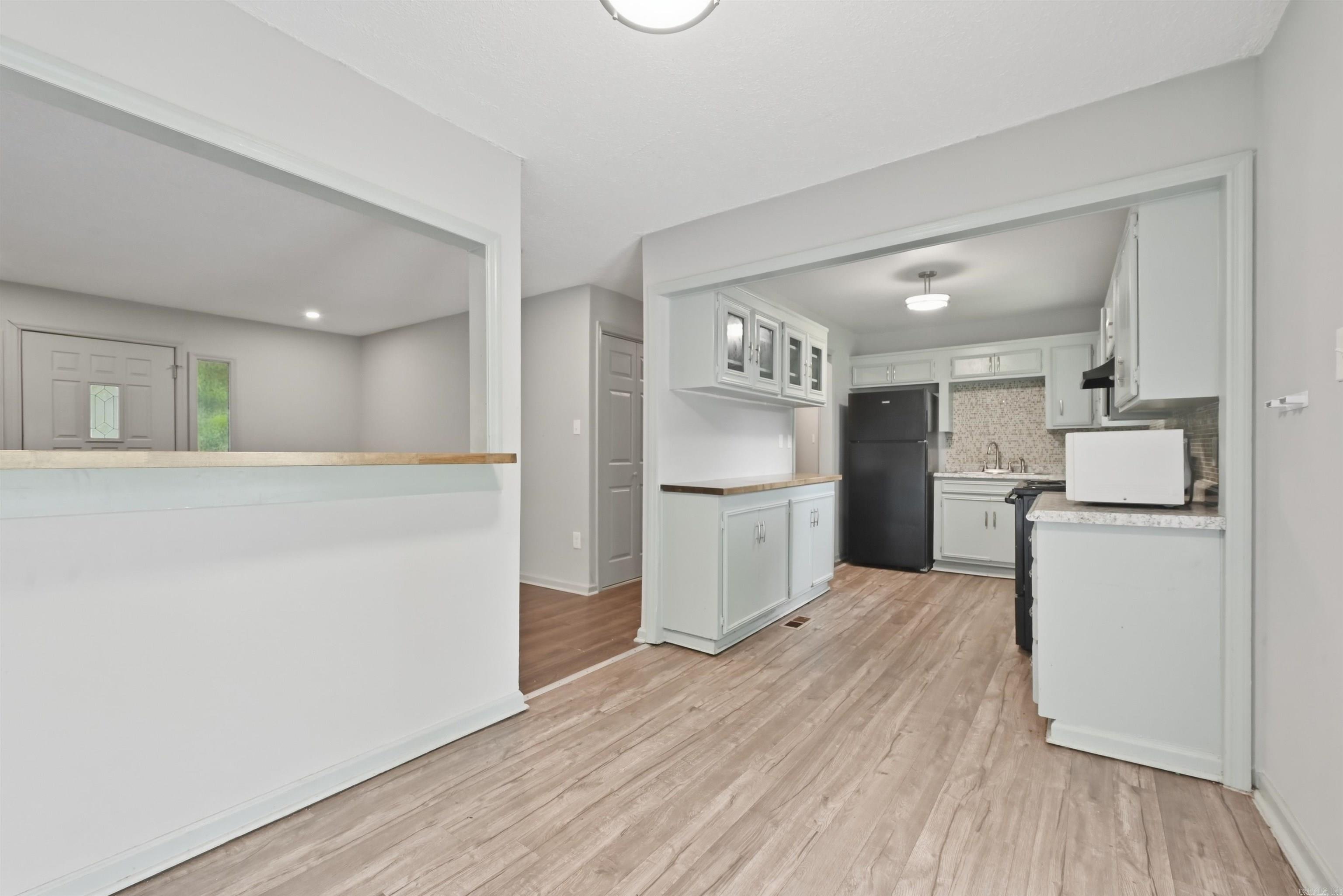 MEADOWCLIFF - Residential